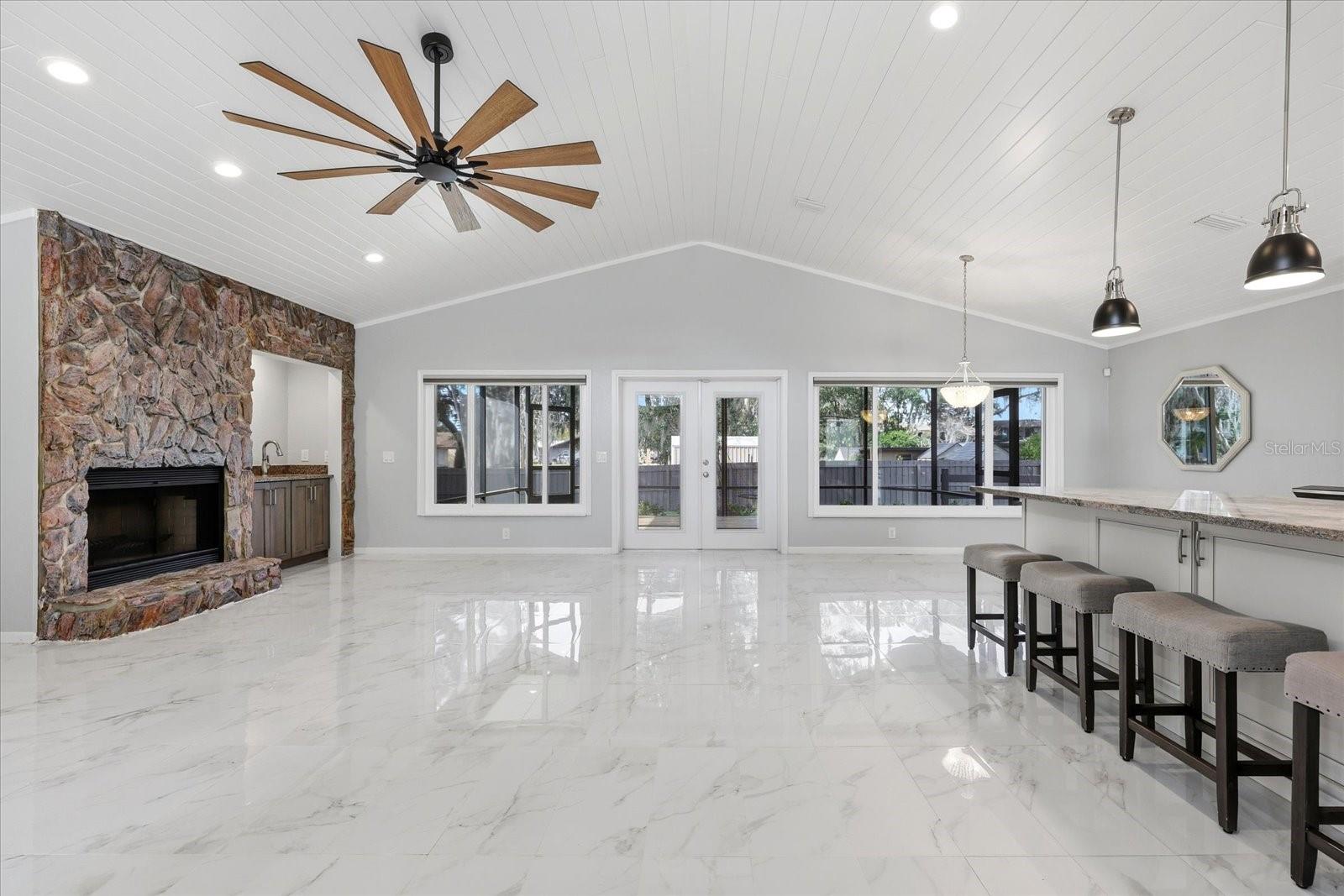 Image 11 of 43 For 204 2nd Avenue