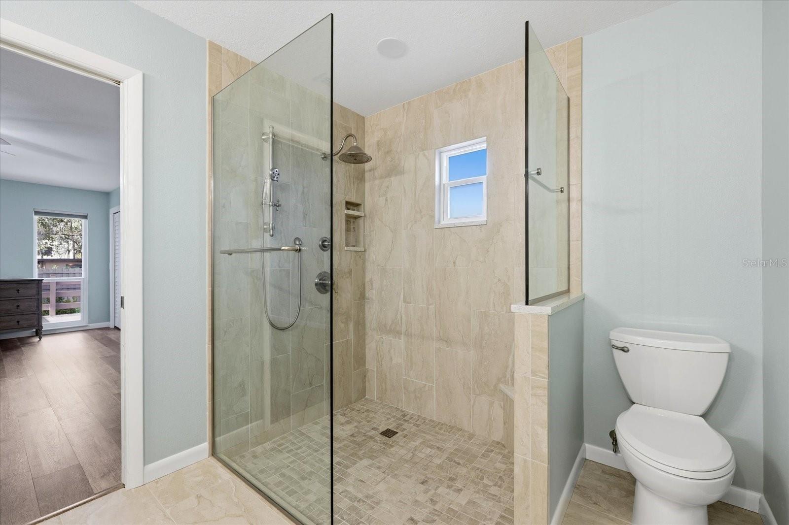 Image 22 of 43 For 204 2nd Avenue