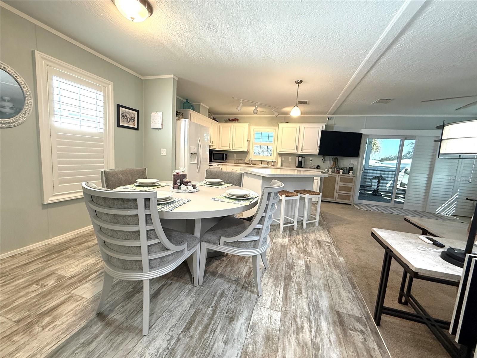 Image 4 of 26 For 124 Saint Annes Circle