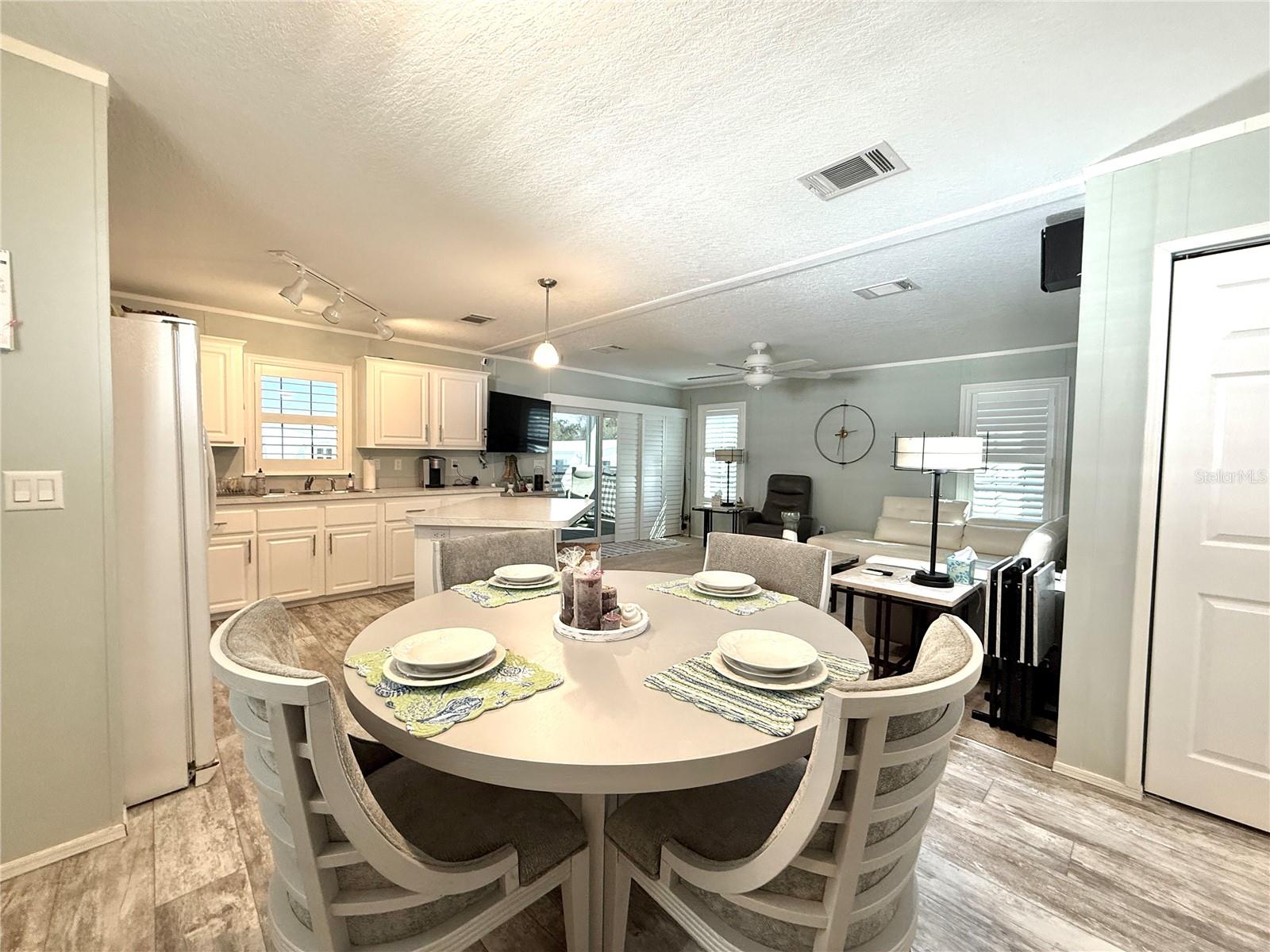 Image 5 of 26 For 124 Saint Annes Circle