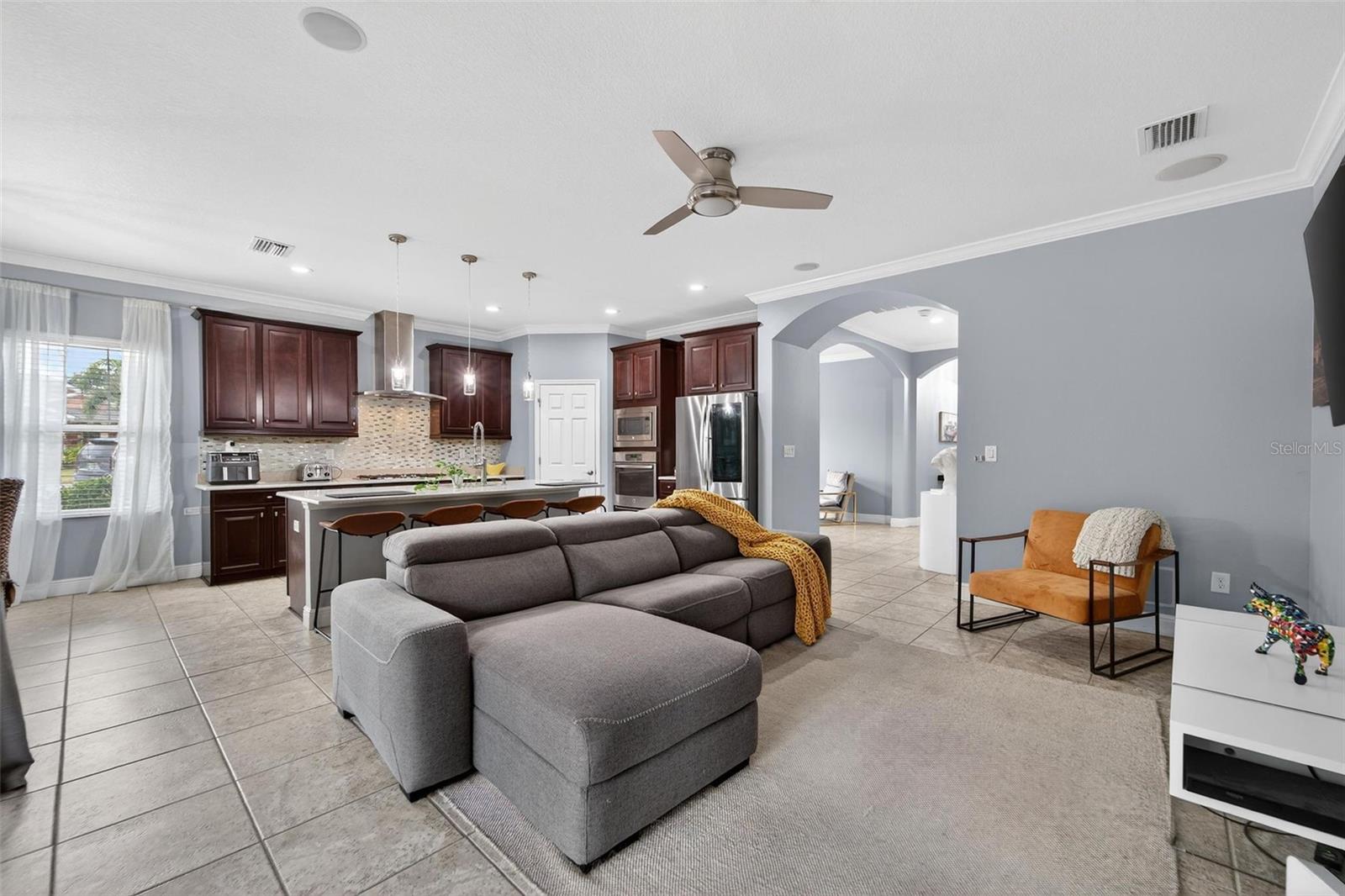 Listing photo id 15 for 7032 Old Benton Drive