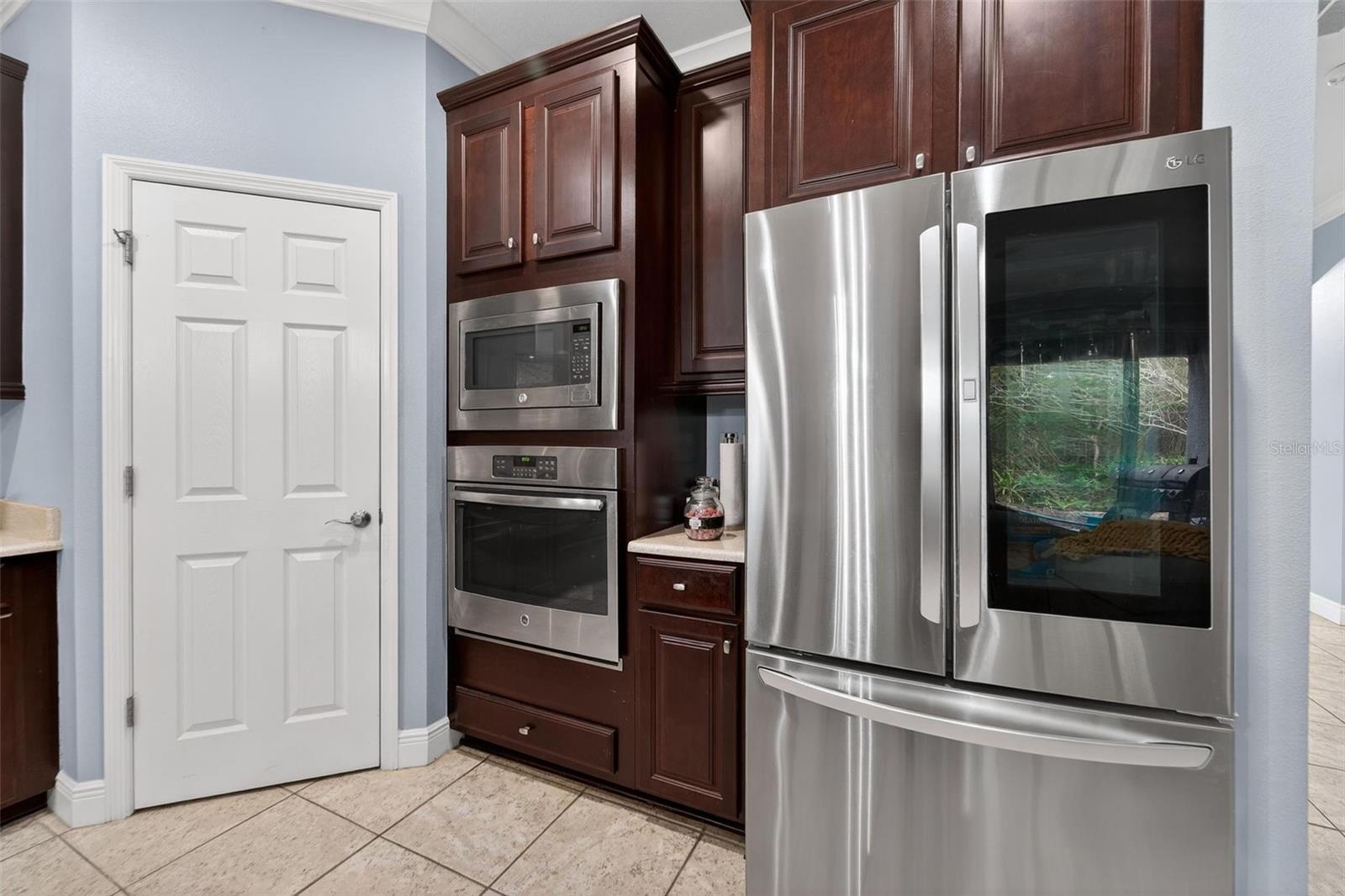 Listing photo id 22 for 7032 Old Benton Drive