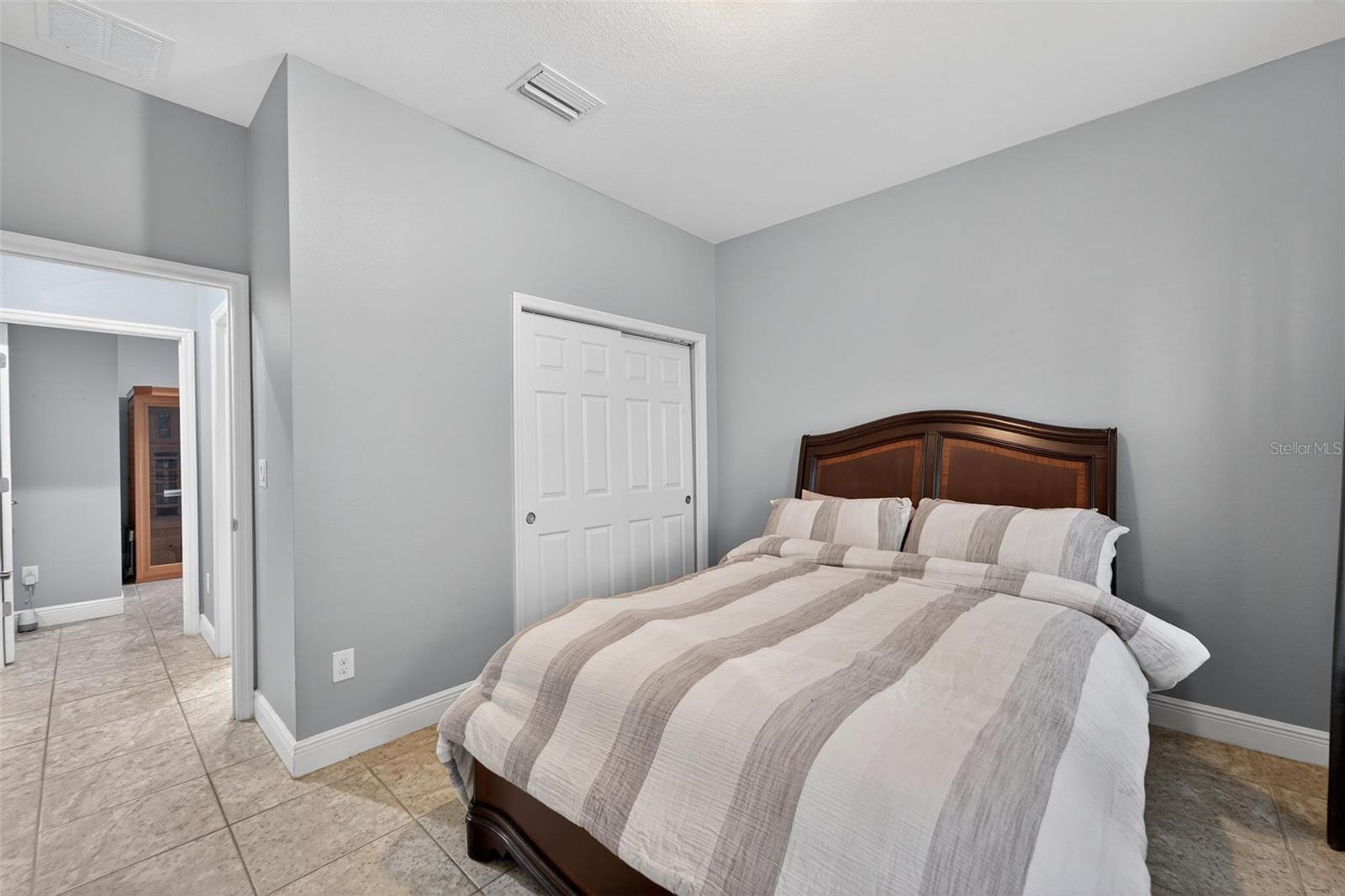 Listing photo id 30 for 7032 Old Benton Drive