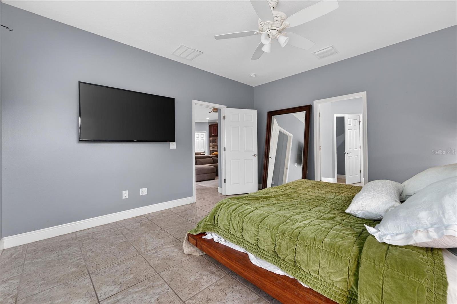 Listing photo id 42 for 7032 Old Benton Drive