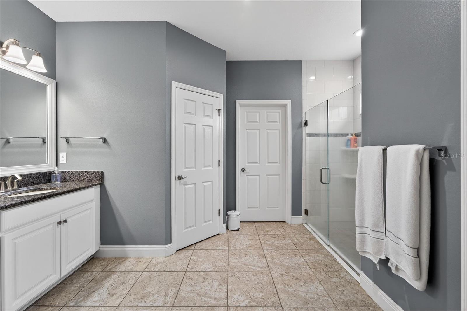 Listing photo id 47 for 7032 Old Benton Drive