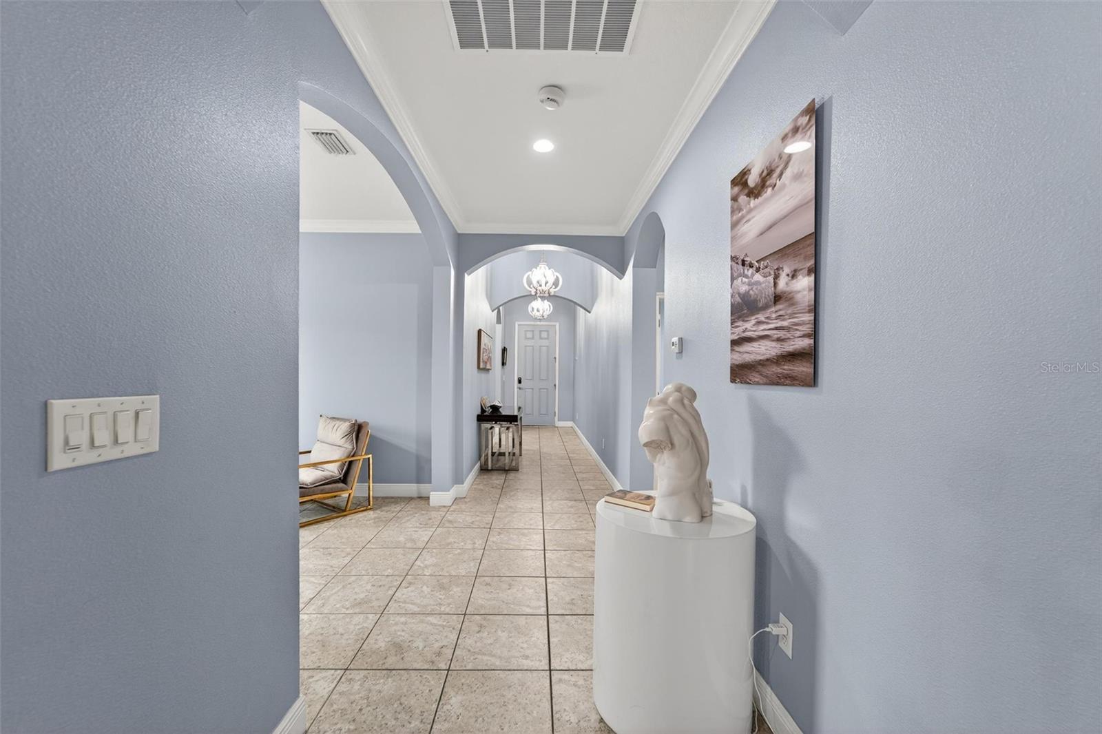 Listing photo id 7 for 7032 Old Benton Drive