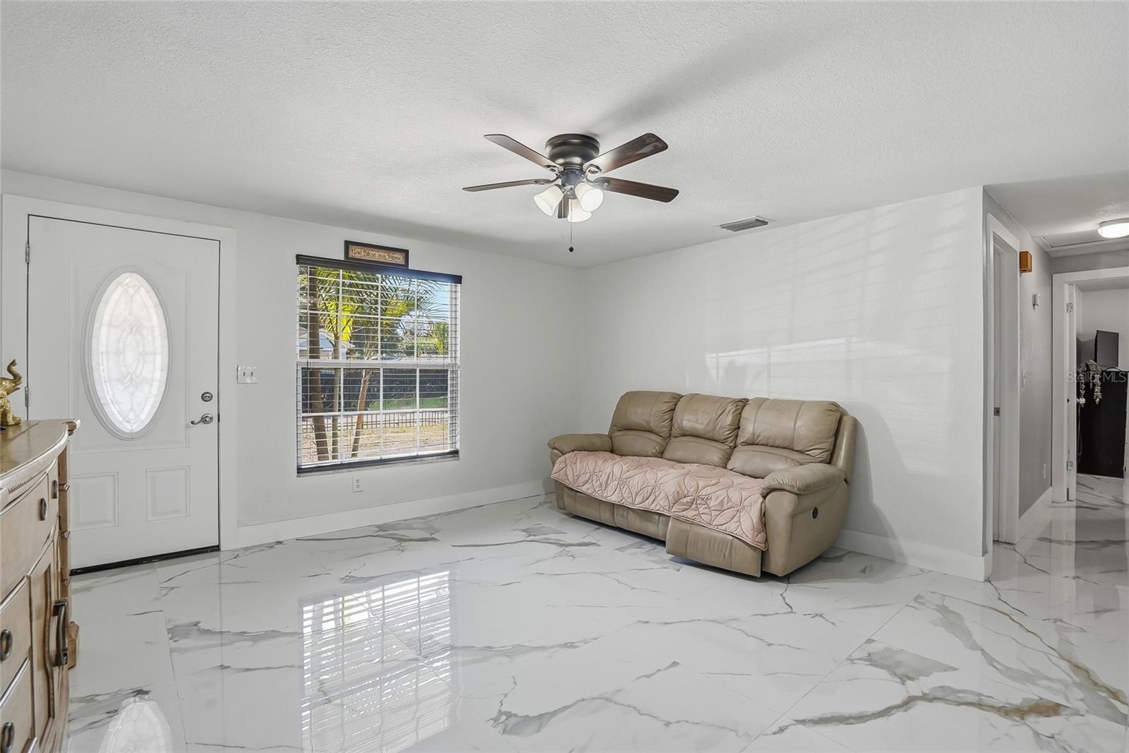 Image 10 of 39 For 113 North Street