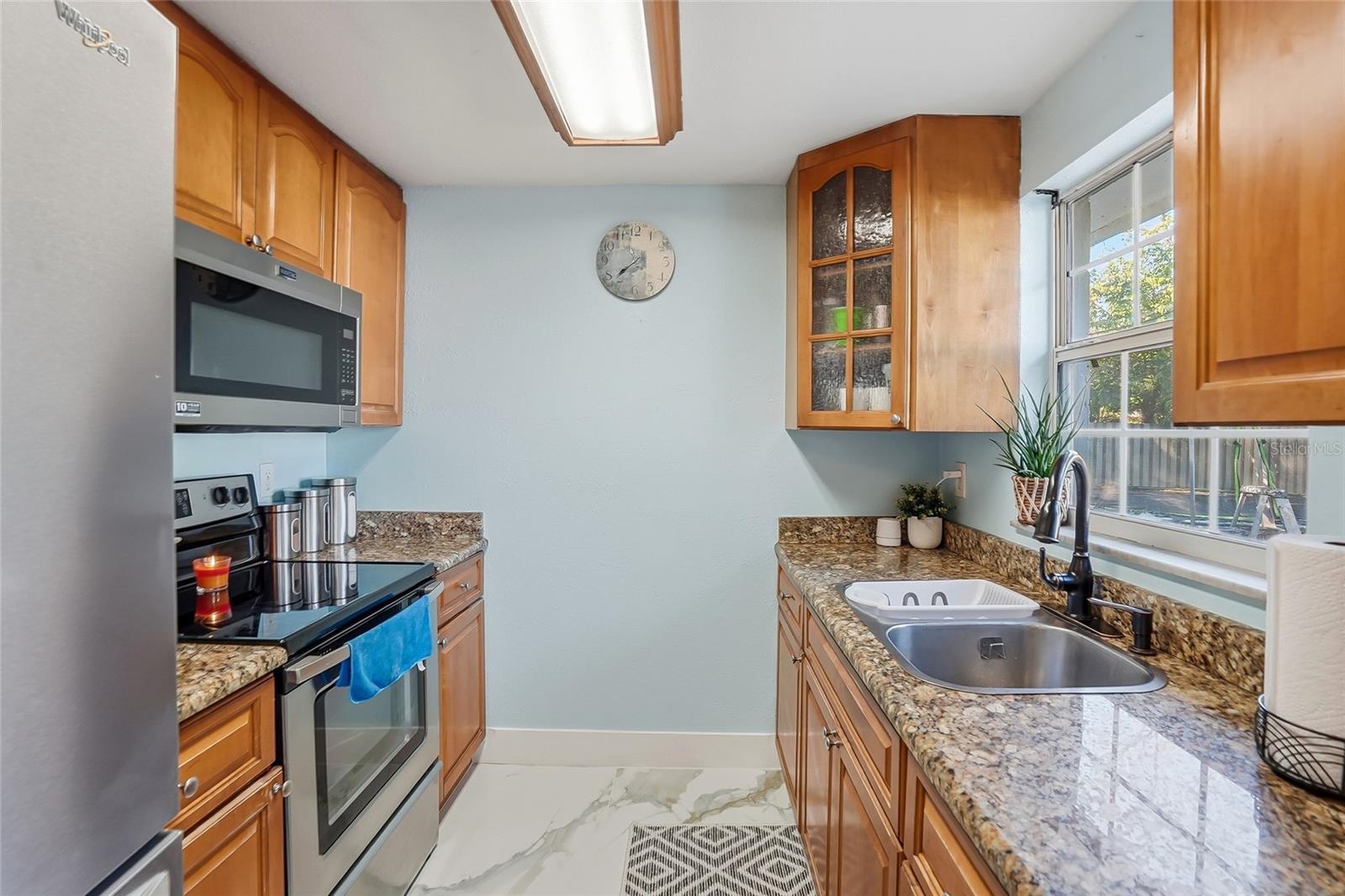 Image 14 of 39 For 113 North Street