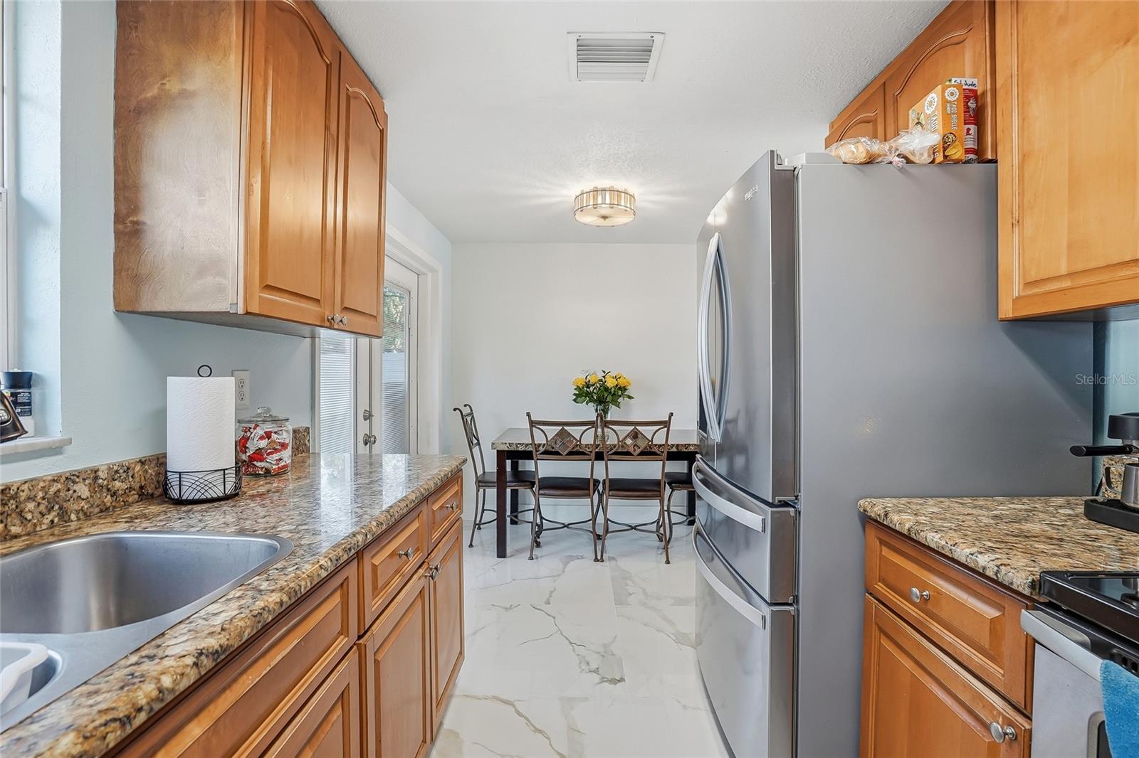 Image 17 of 39 For 113 North Street