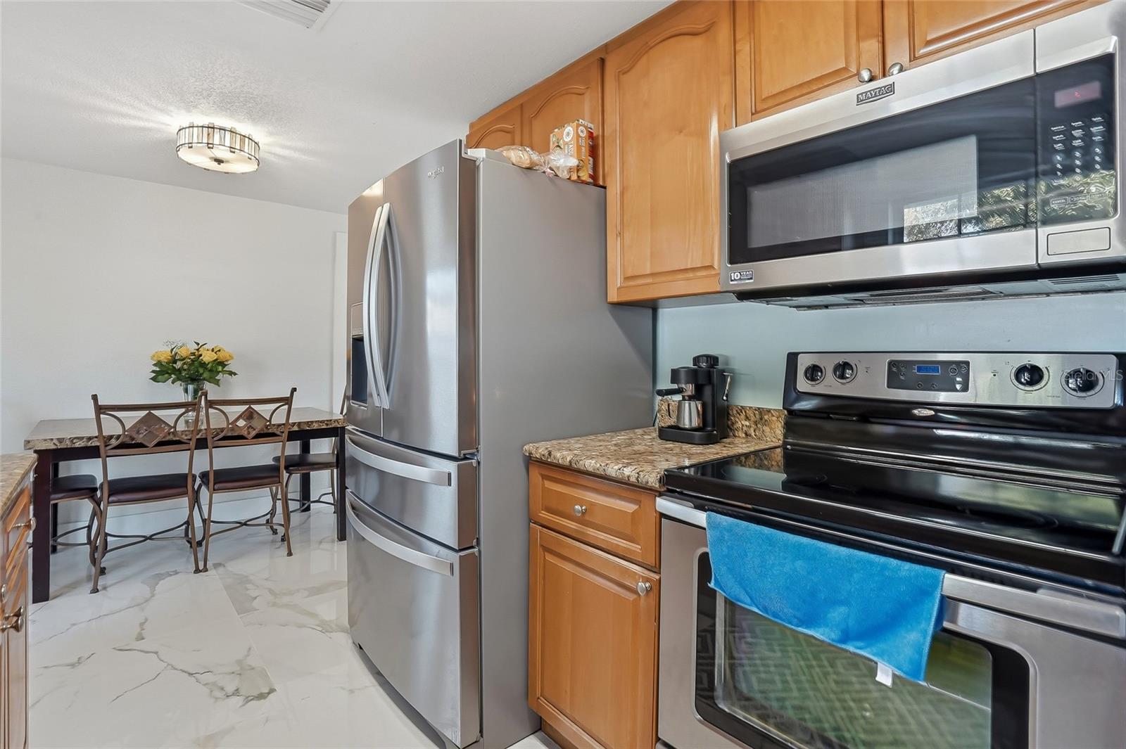 Image 18 of 39 For 113 North Street