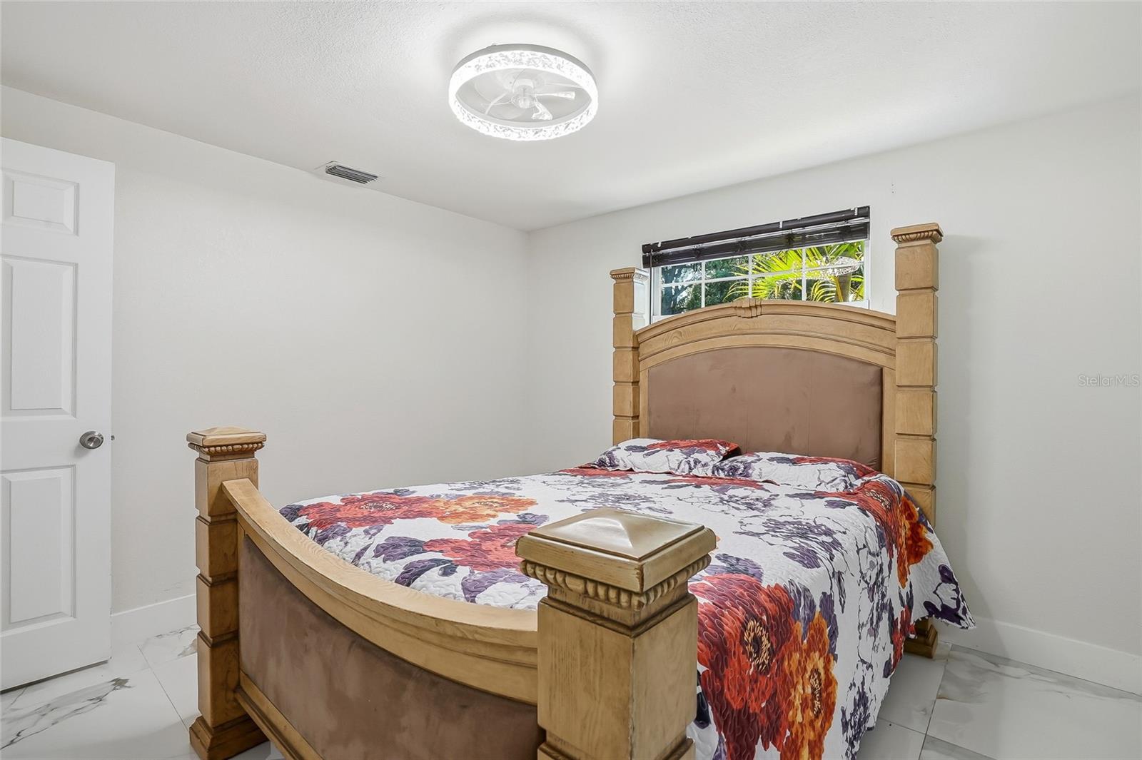 Image 20 of 39 For 113 North Street