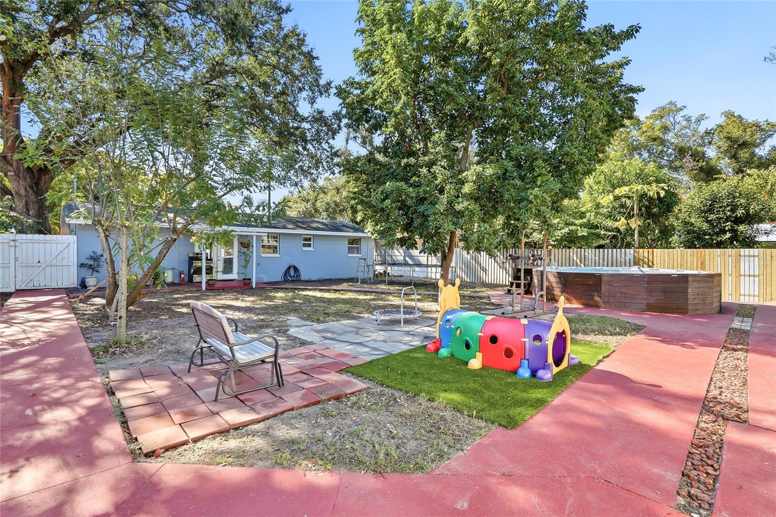 Image 38 of 39 For 113 North Street