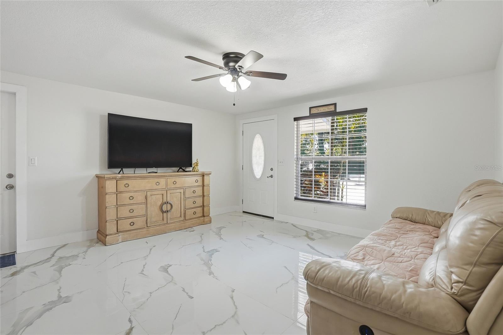 Image 9 of 39 For 113 North Street