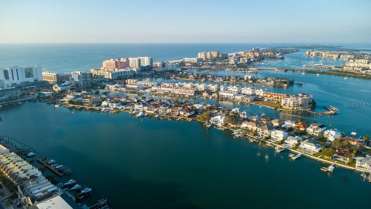 Image 15 of 58 For 830 Gulfview Boulevard 502