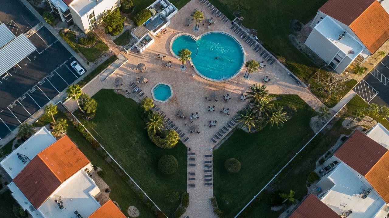 Image 19 of 58 For 830 Gulfview Boulevard 502