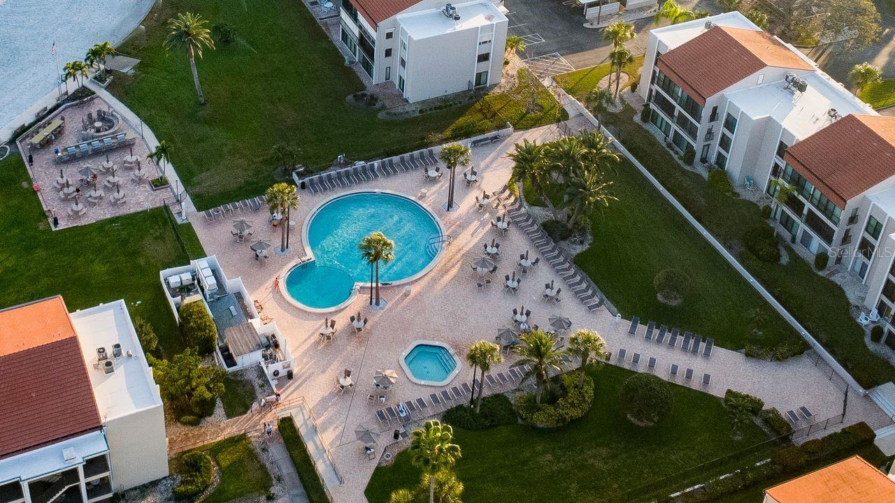 Image 24 of 58 For 830 Gulfview Boulevard 502