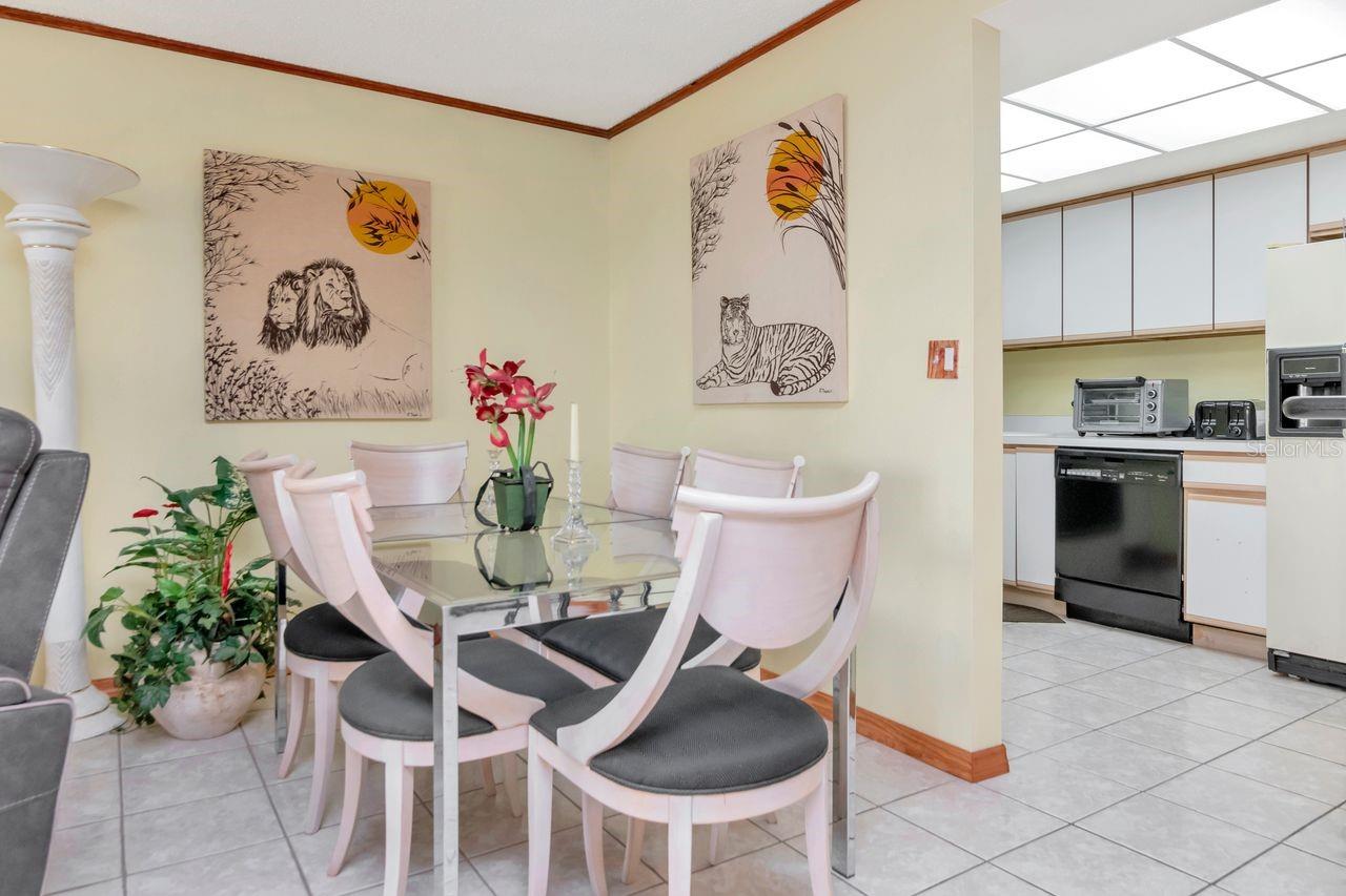 Image 34 of 58 For 830 Gulfview Boulevard 502