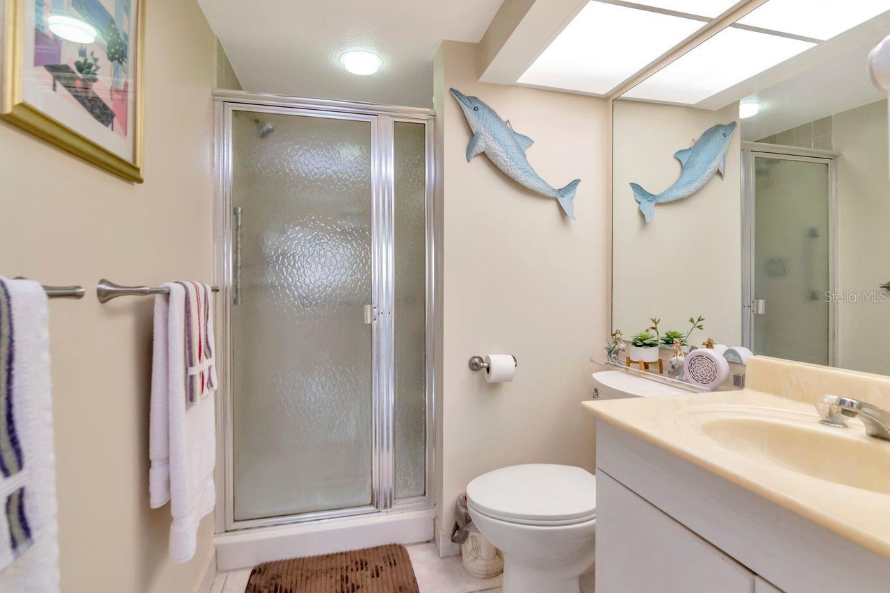 Image 41 of 58 For 830 Gulfview Boulevard 502