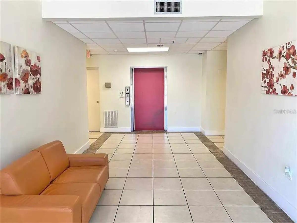 Image 17 of 19 For 701 Madison Avenue 106