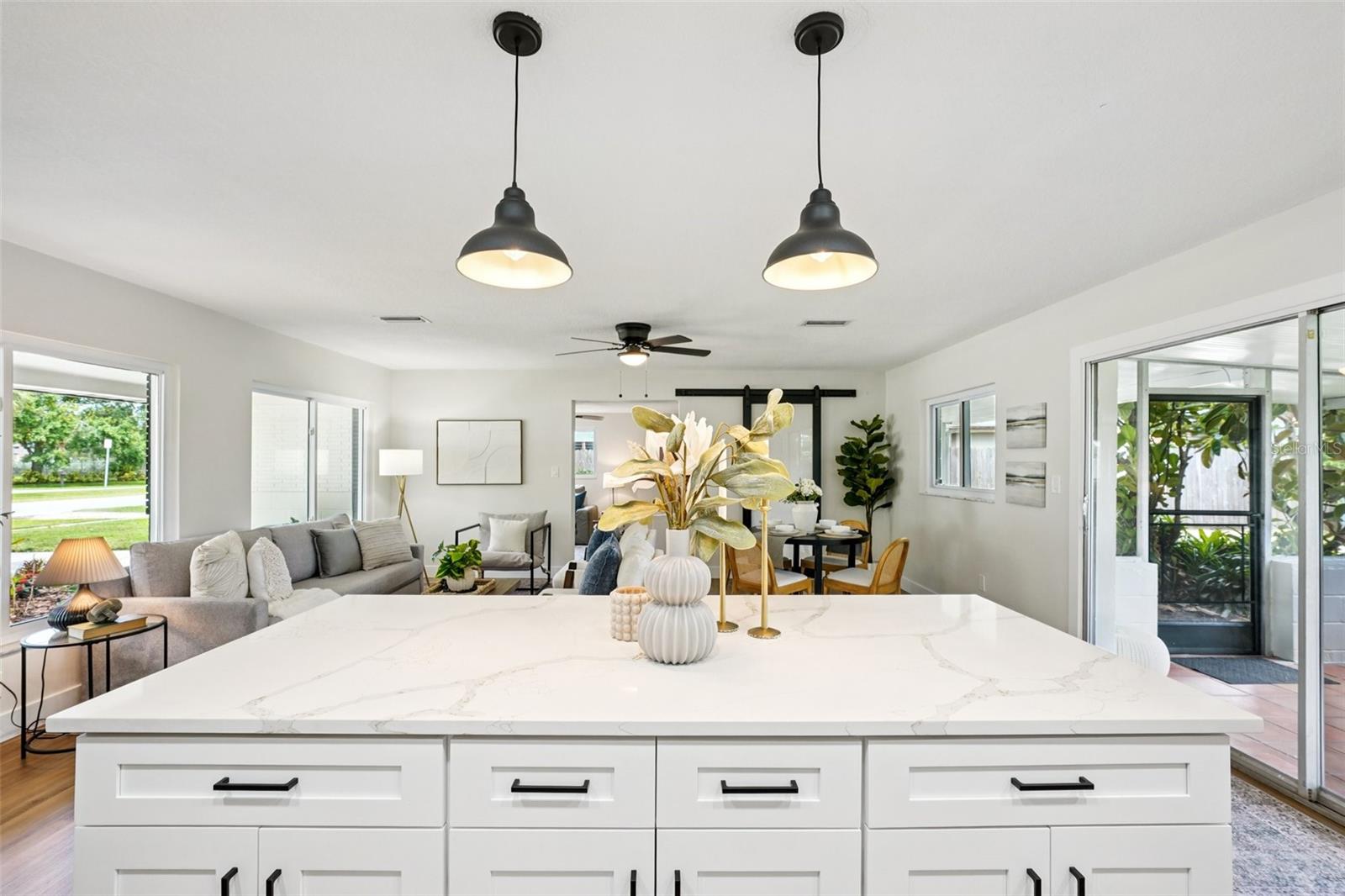 Image 16 of 55 For 311 Shore Drive E