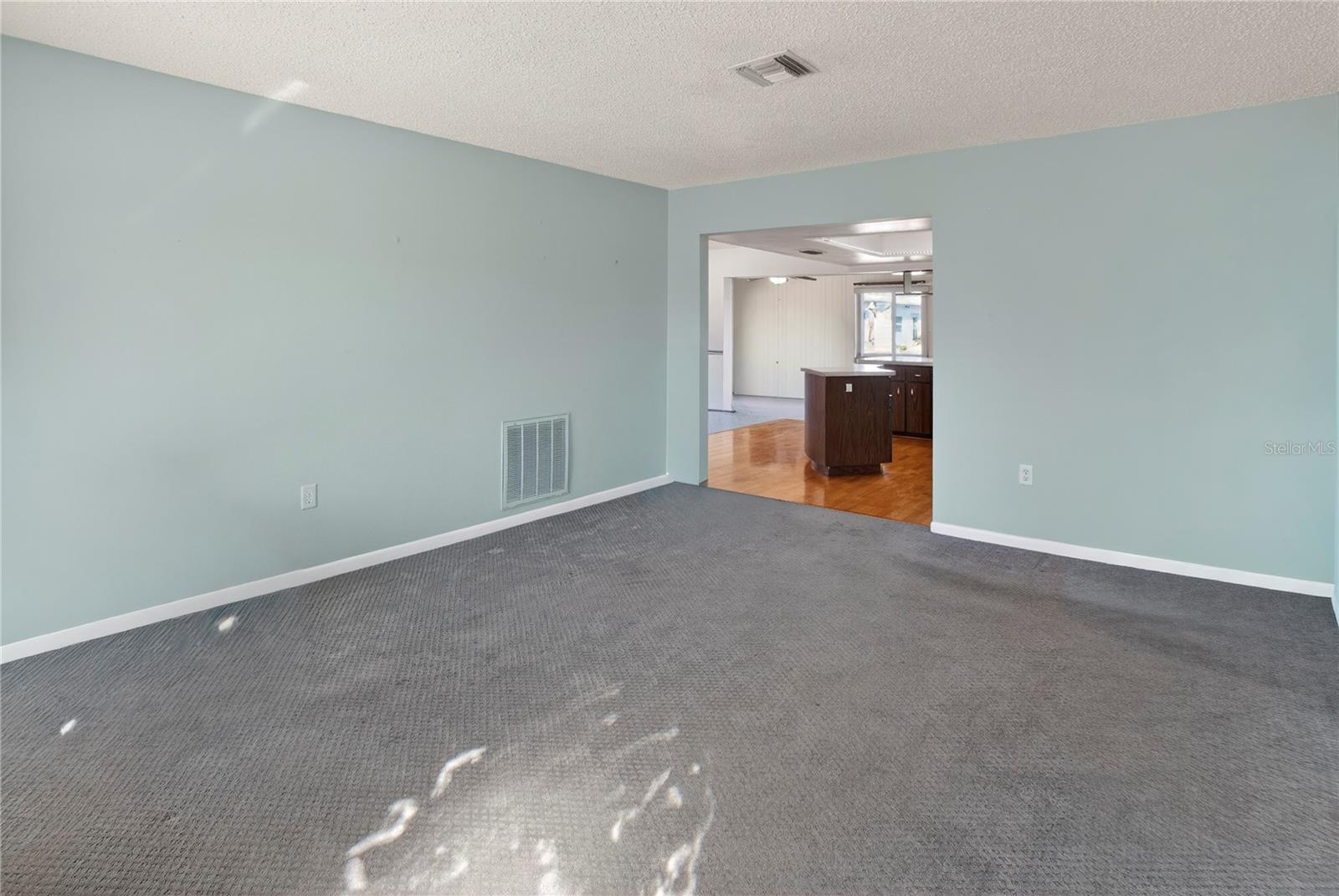 Image 4 of 21 For 5409 Magnolia Trail N 5409