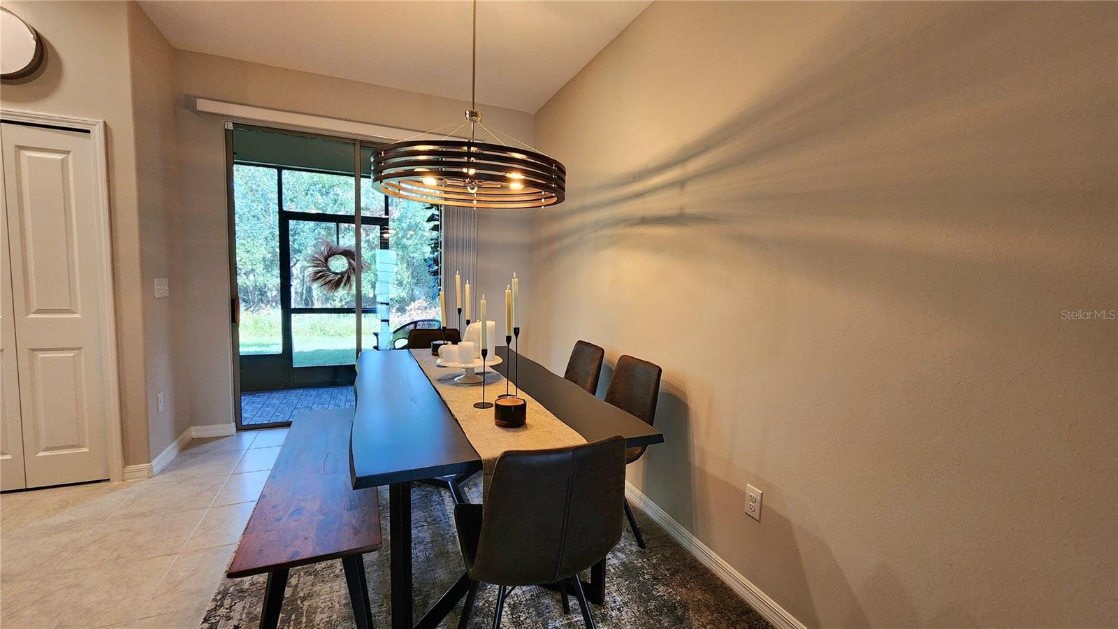 Image 7 of 78 For 9516 Pembrooke Pines Drive