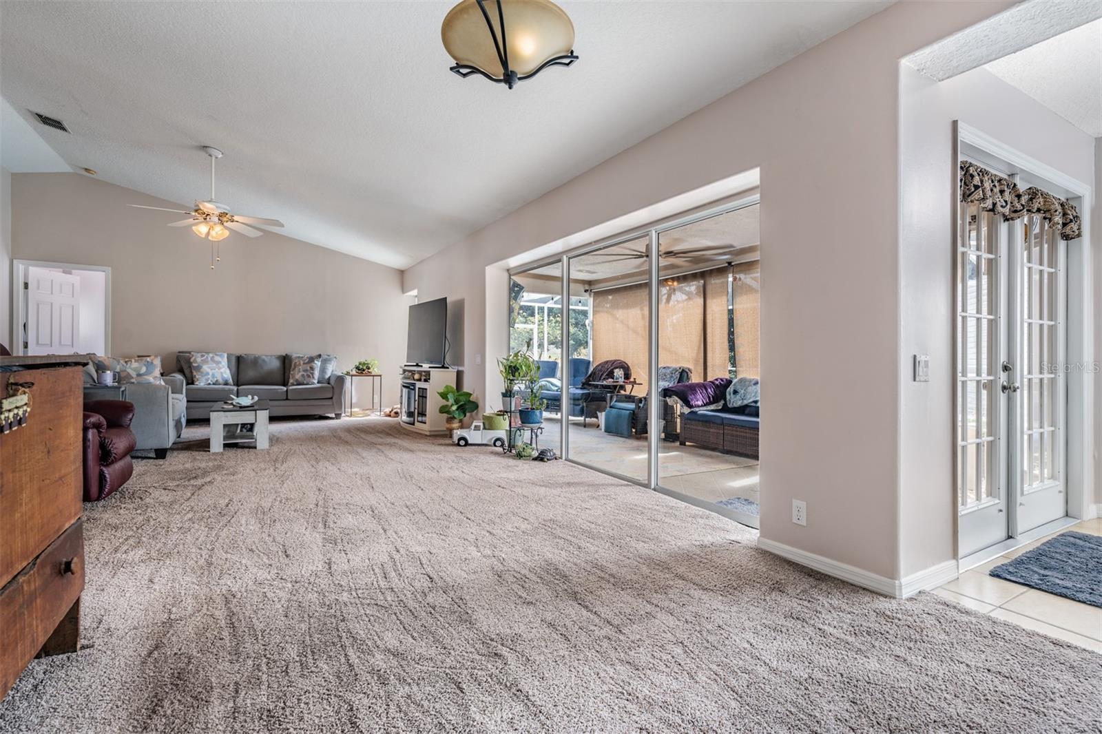 Image 7 of 49 For 14324 Bronte Court