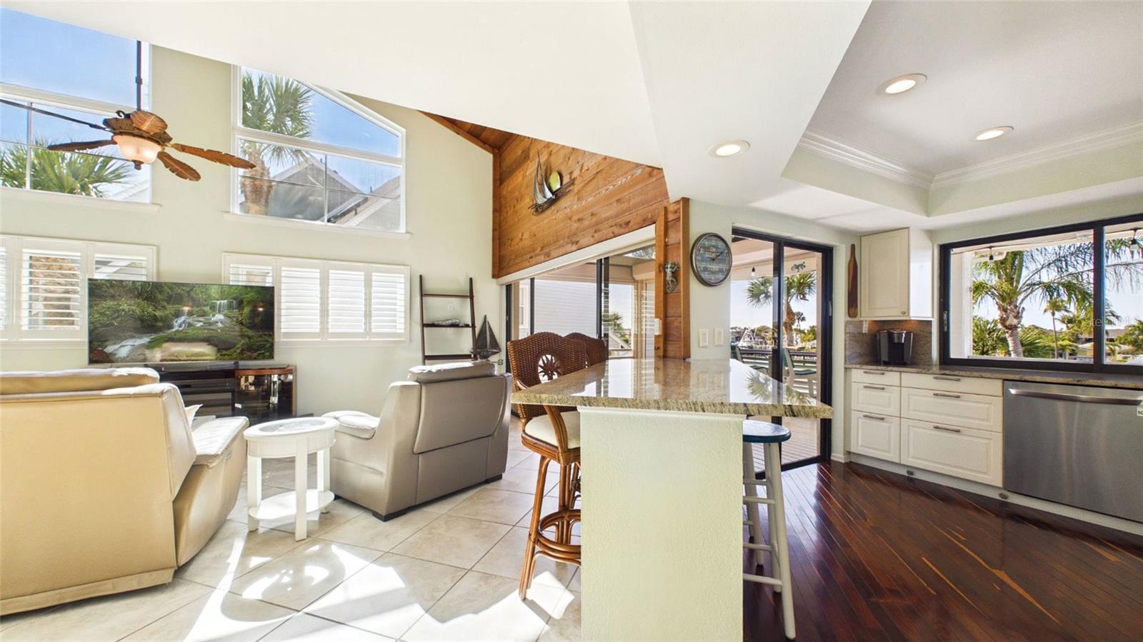 Image 11 of 29 For 350 Pinellas Bayway S 5