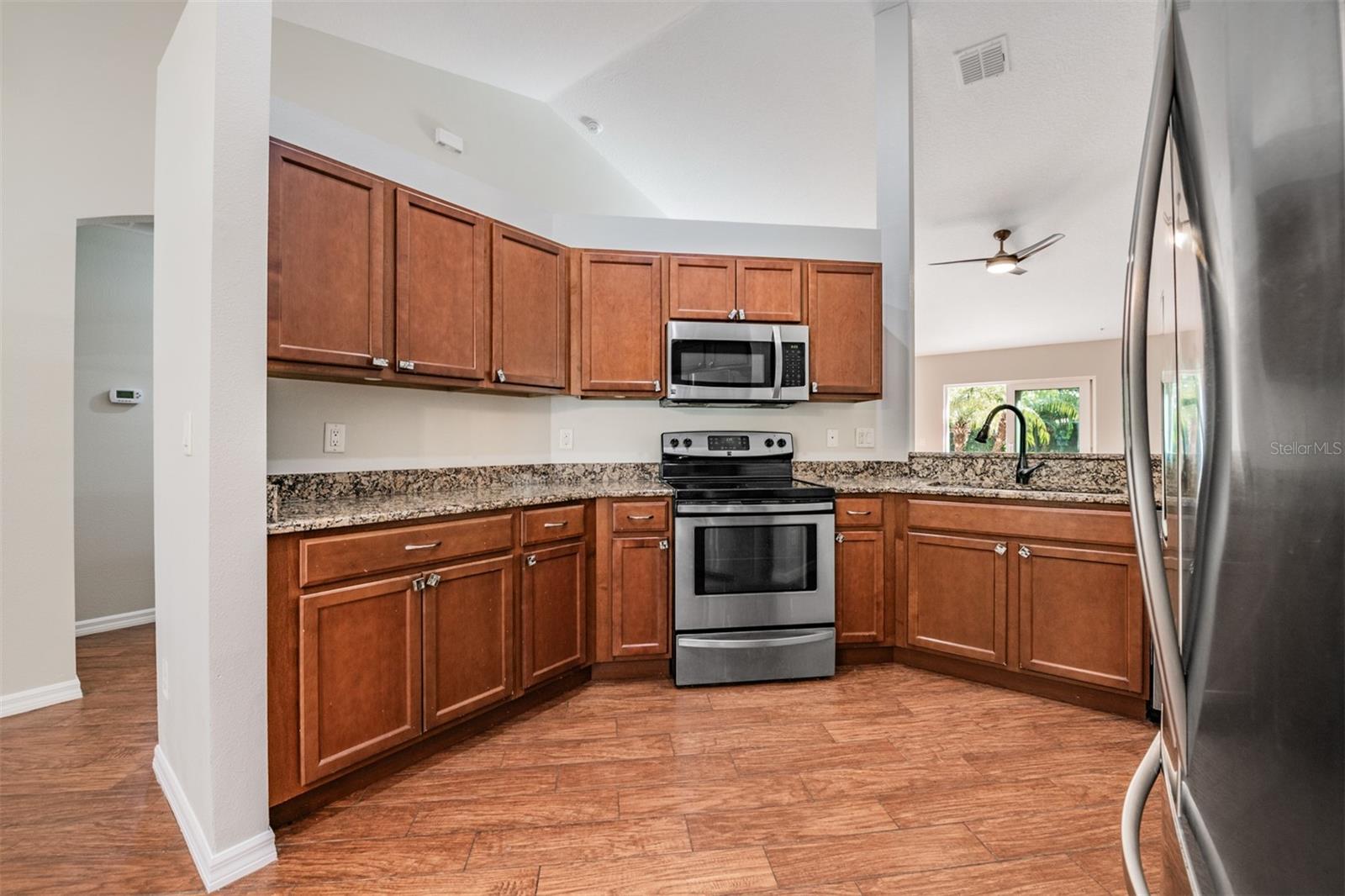 Image 10 of 46 For 1571 Sunset Point Road