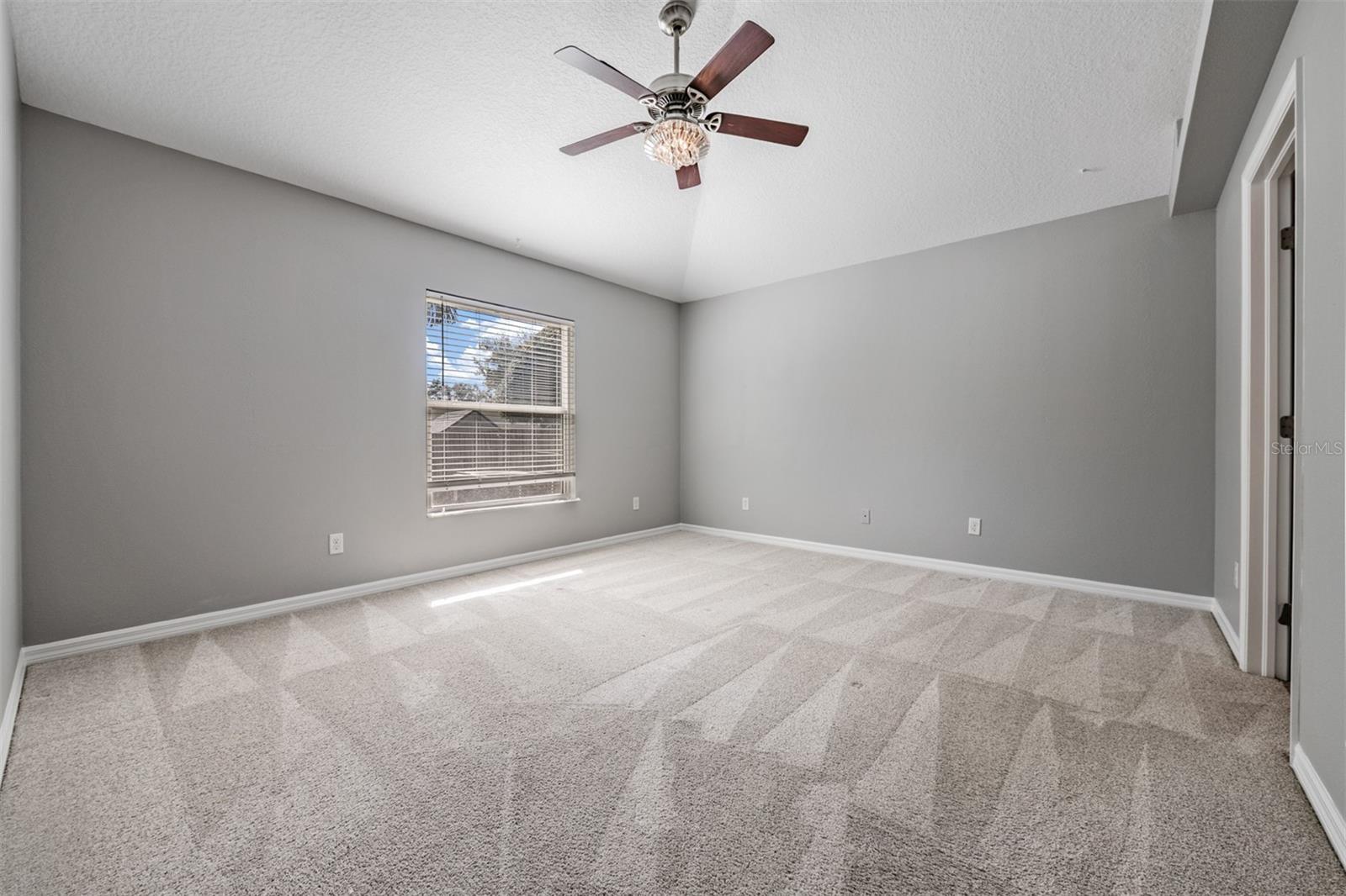 Image 17 of 46 For 1571 Sunset Point Road