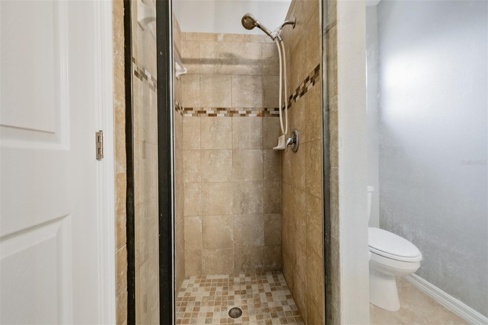 Image 21 of 46 For 1571 Sunset Point Road