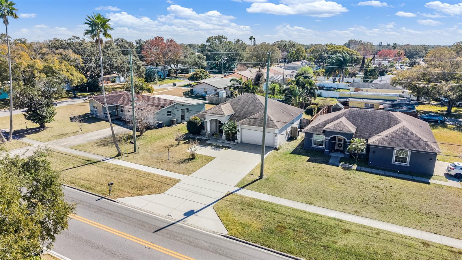 Image 41 of 46 For 1571 Sunset Point Road