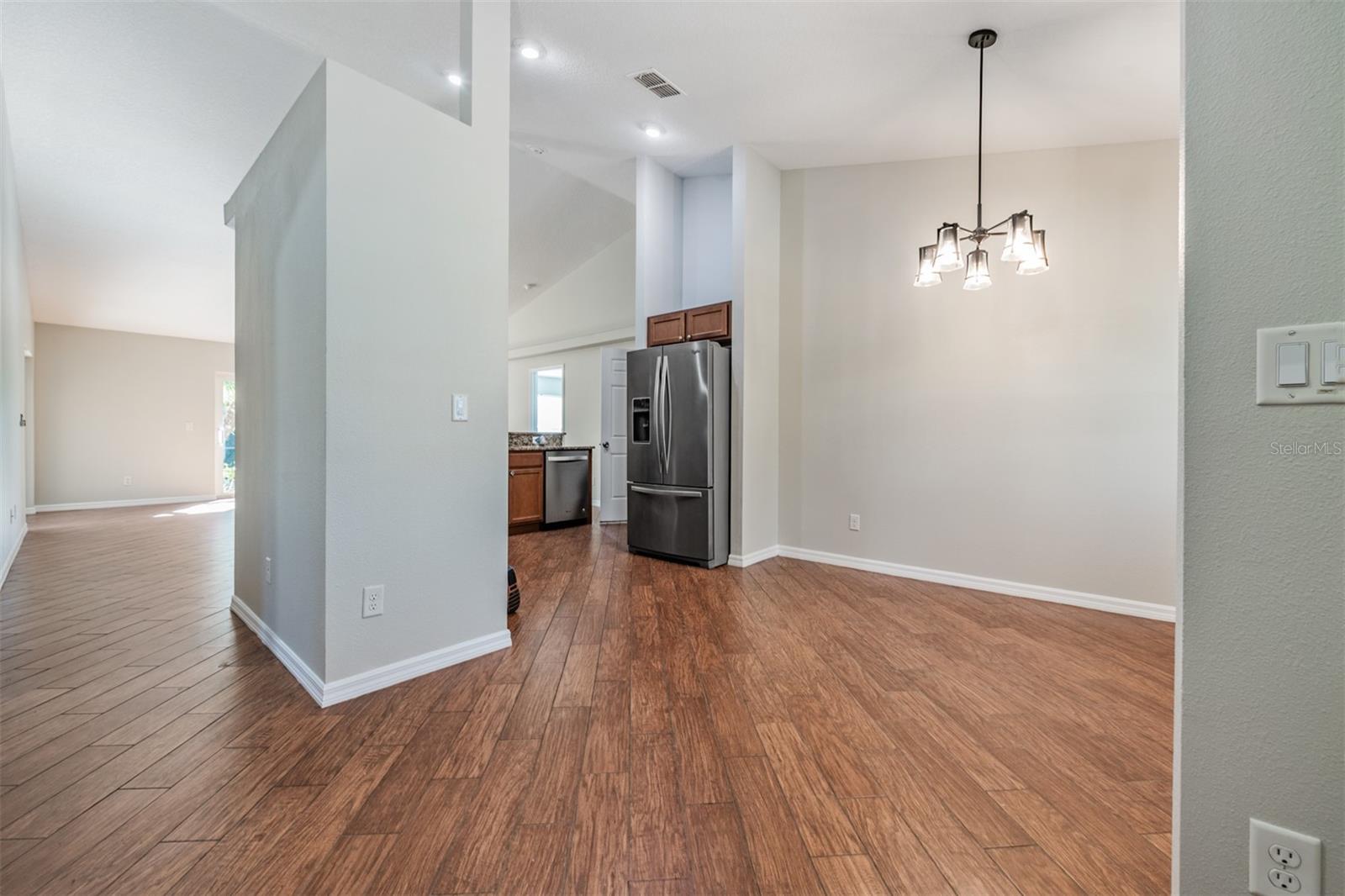 Image 7 of 46 For 1571 Sunset Point Road