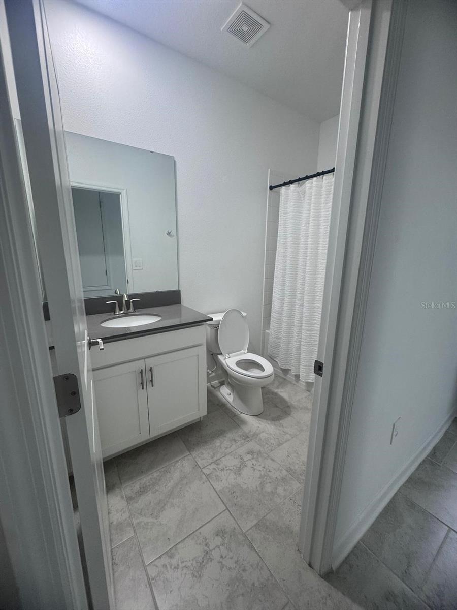 Image 18 of 44 For 3071 Camden Way