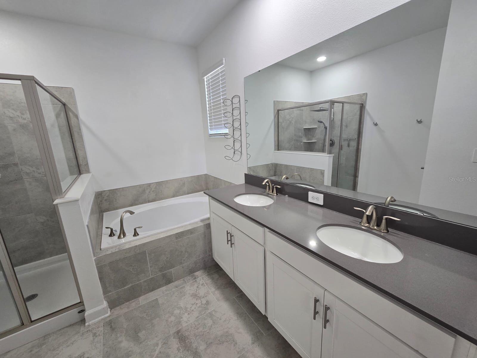 Image 43 of 44 For 3071 Camden Way