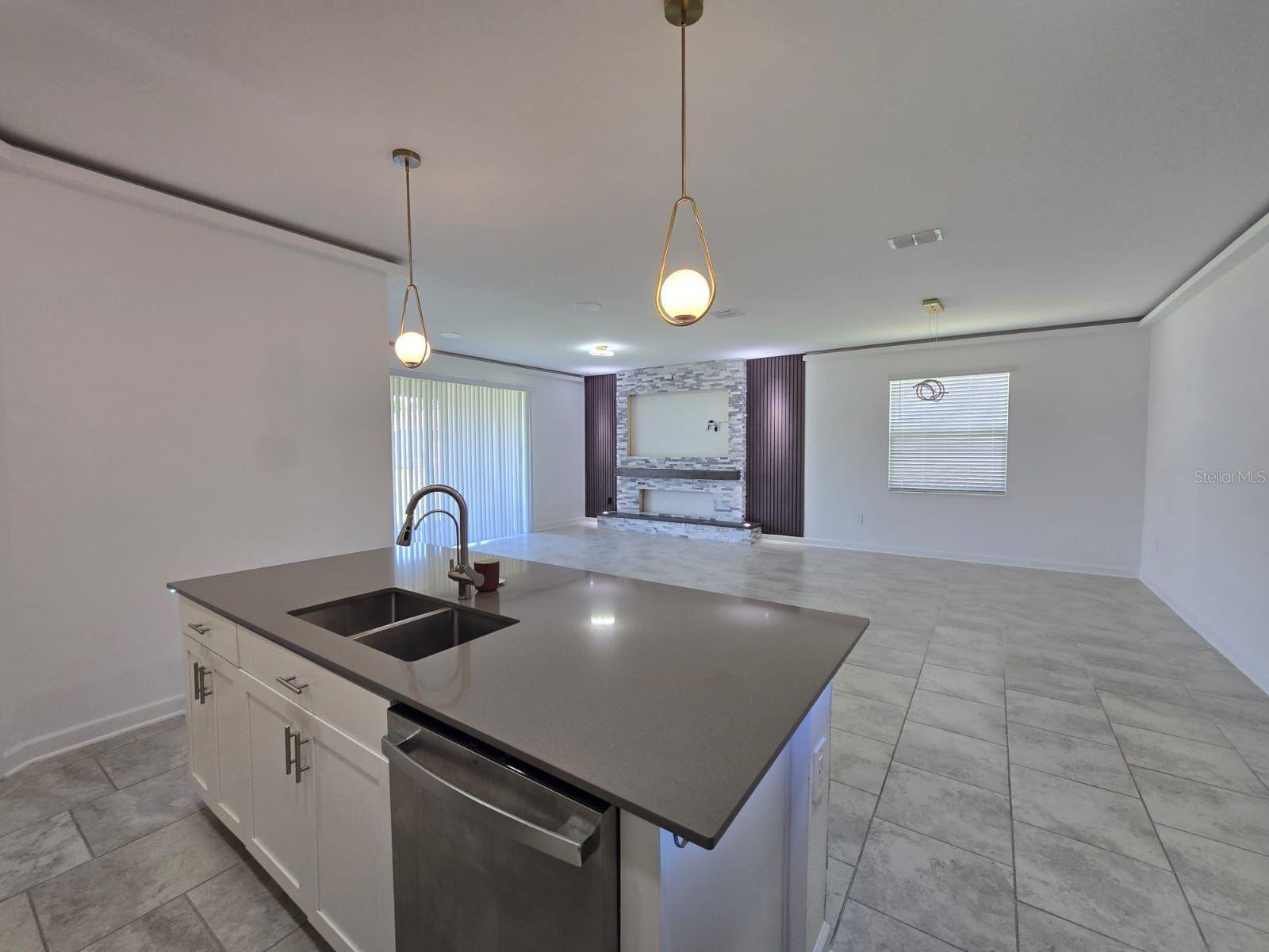 Image 7 of 44 For 3071 Camden Way