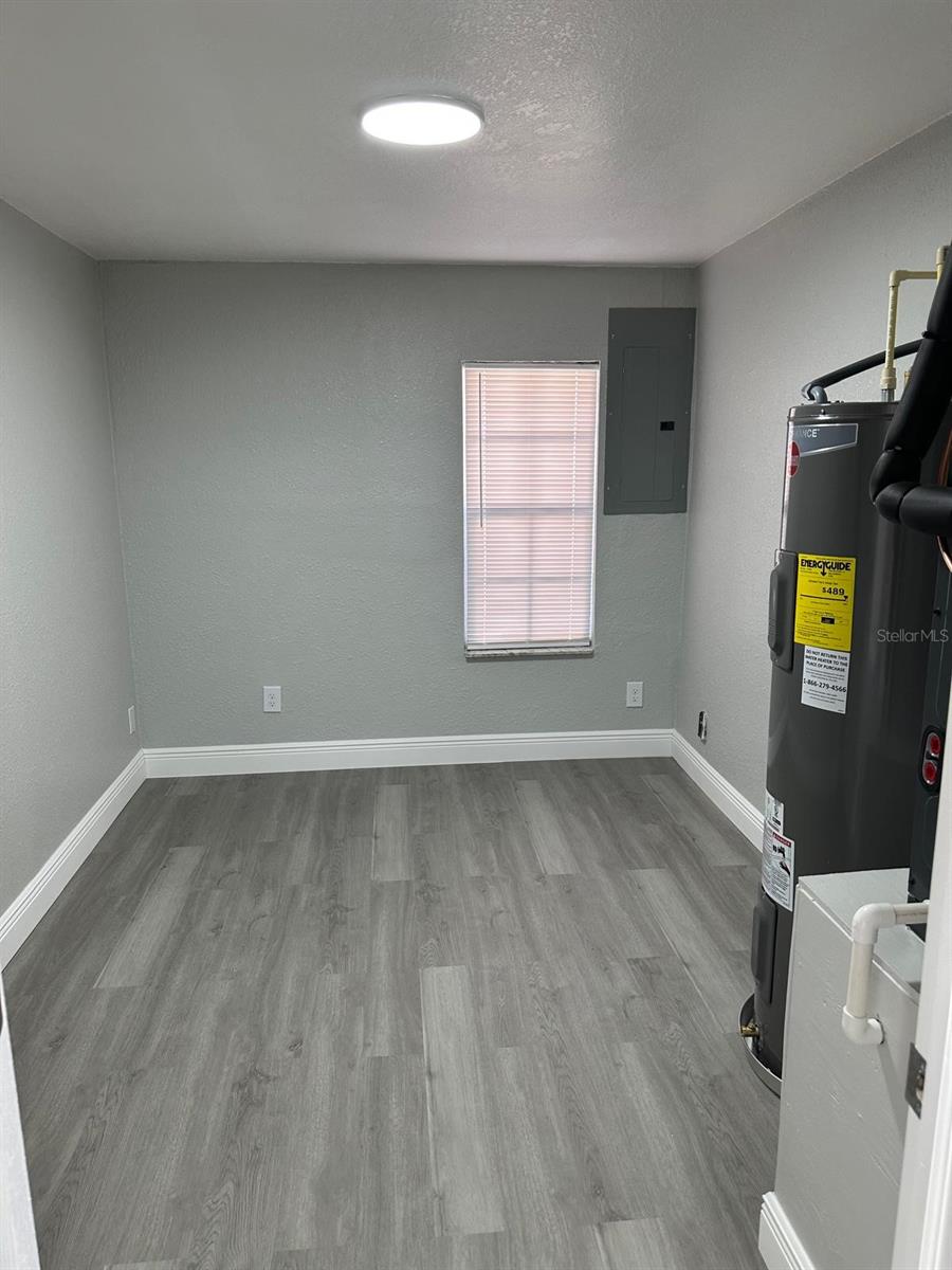 Image 17 of 25 For 11011 Zimmerman Road