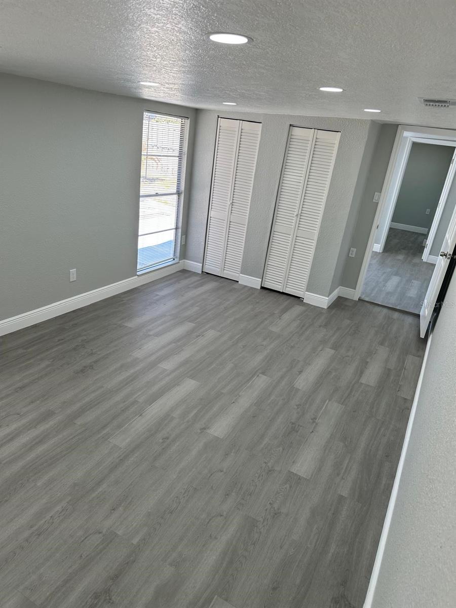 Image 19 of 25 For 11011 Zimmerman Road