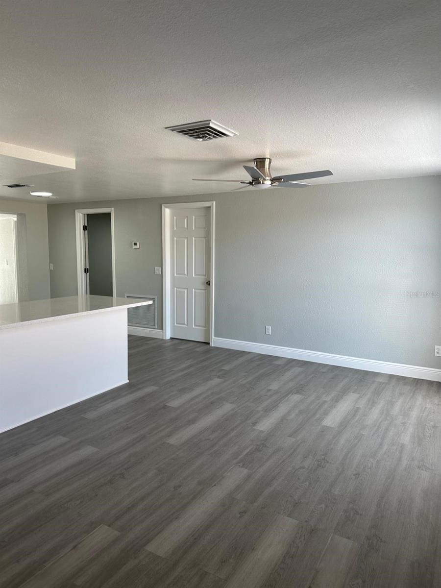 Image 3 of 25 For 11011 Zimmerman Road