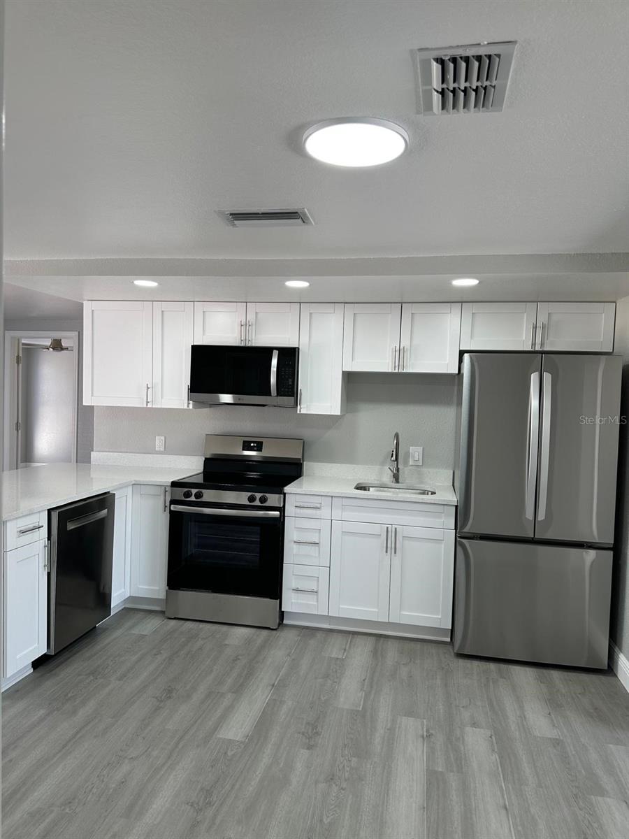 Image 6 of 25 For 11011 Zimmerman Road