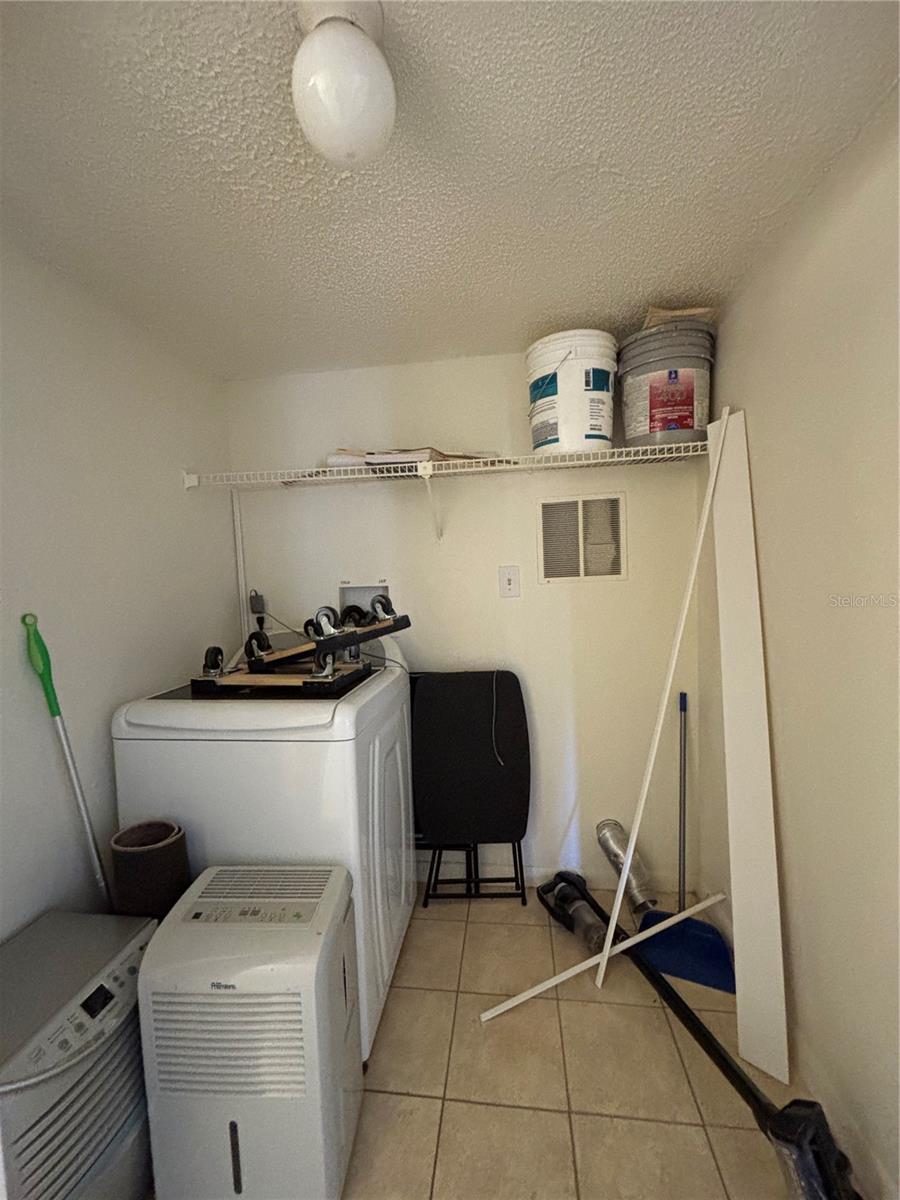 Image 9 of 14 For 2690 Coral Landings Boulevard 222