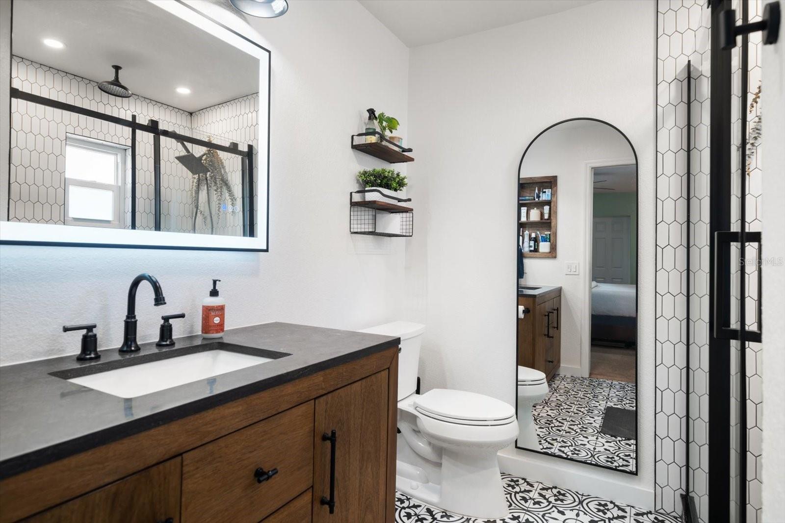 Image 26 of 53 For 8227 Denise Drive E