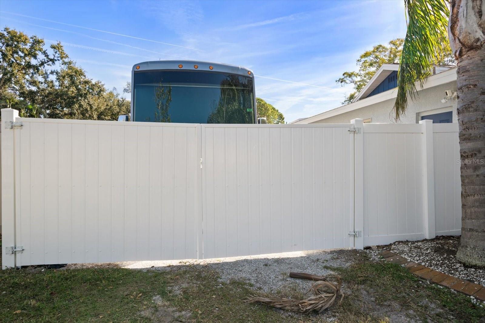 Image 47 of 53 For 8227 Denise Drive E