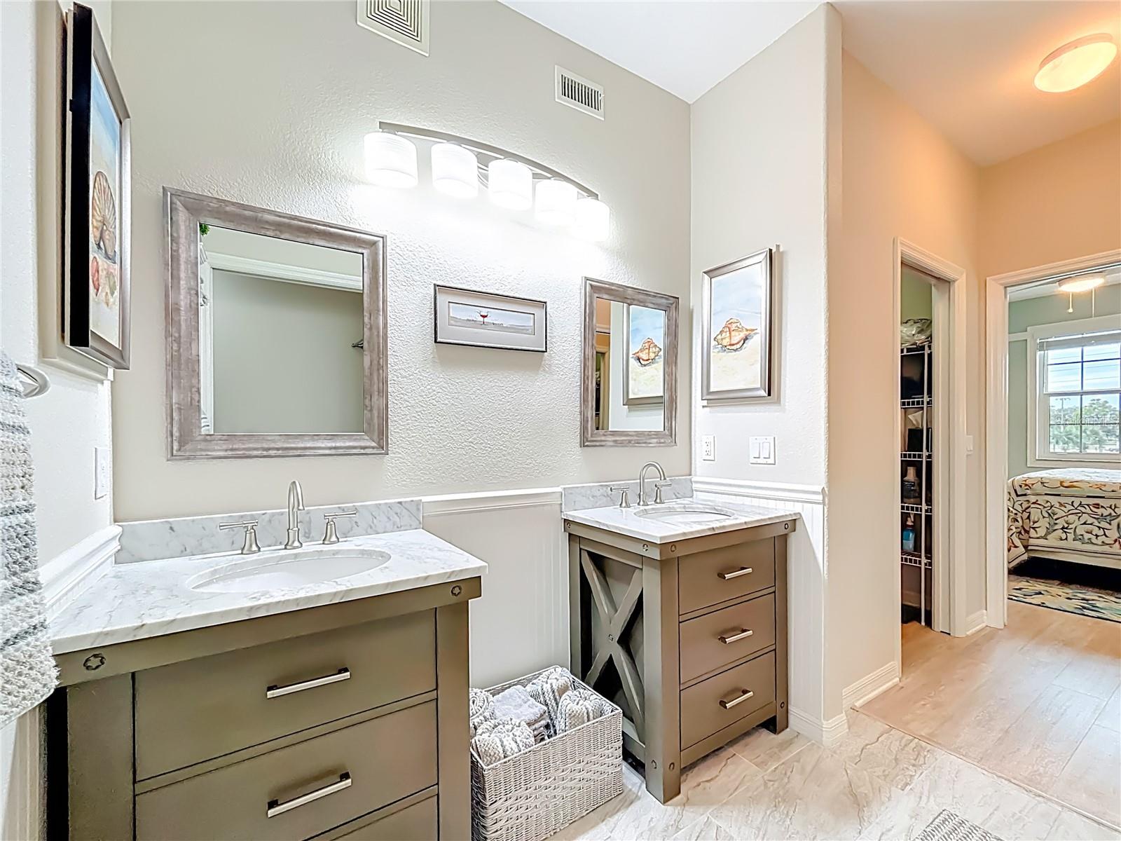 Image 17 of 39 For 960 Cooper Street 203