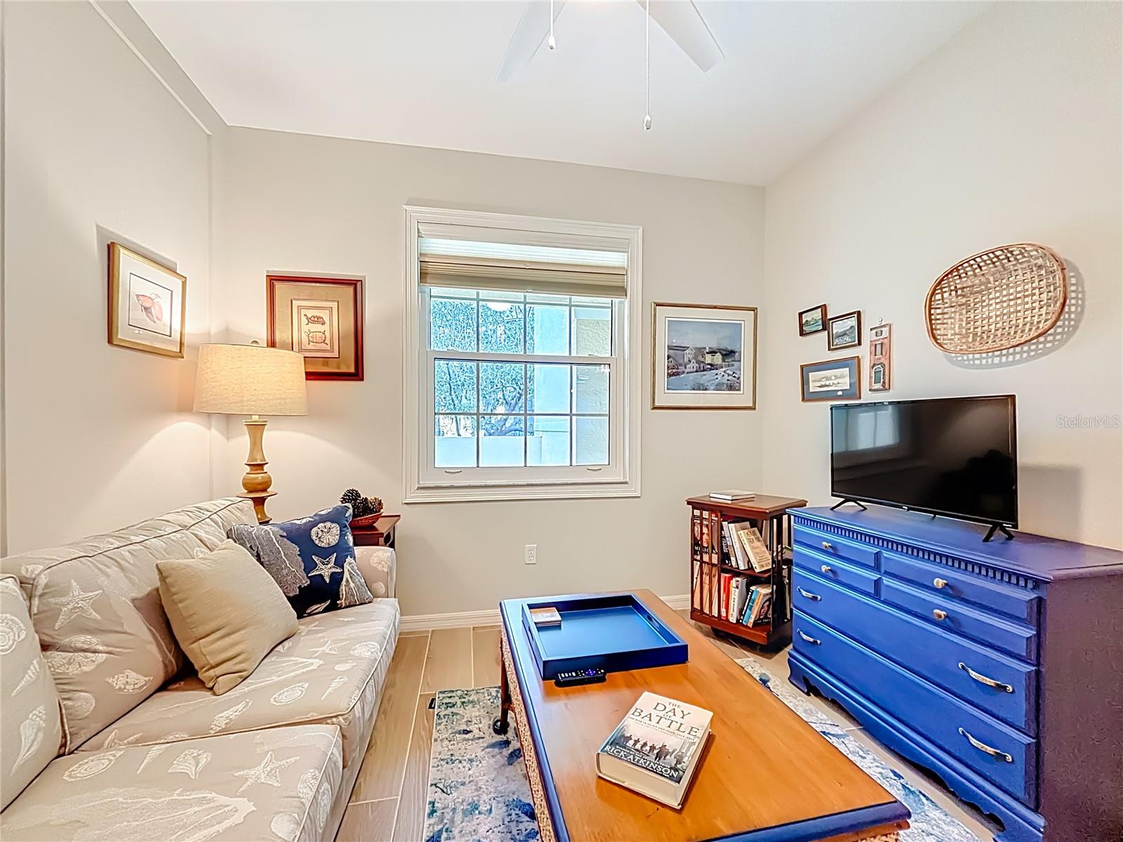 Image 27 of 39 For 960 Cooper Street 203