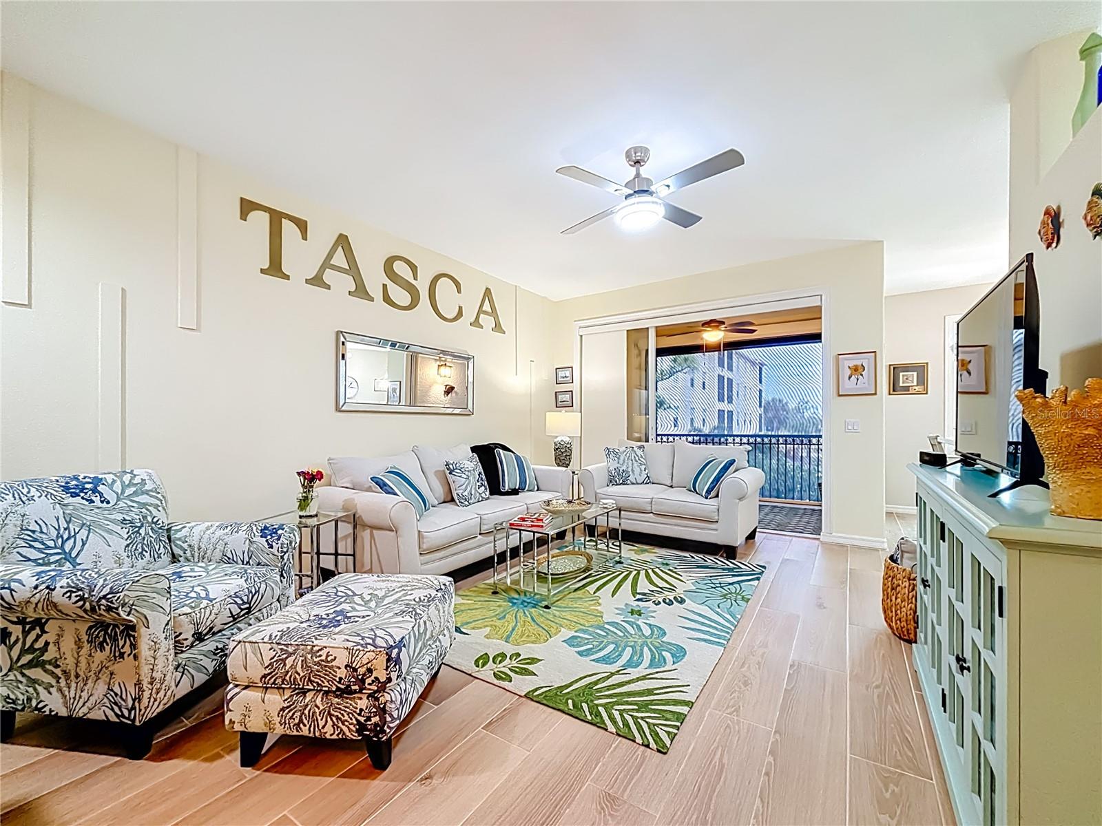 Image 5 of 39 For 960 Cooper Street 203