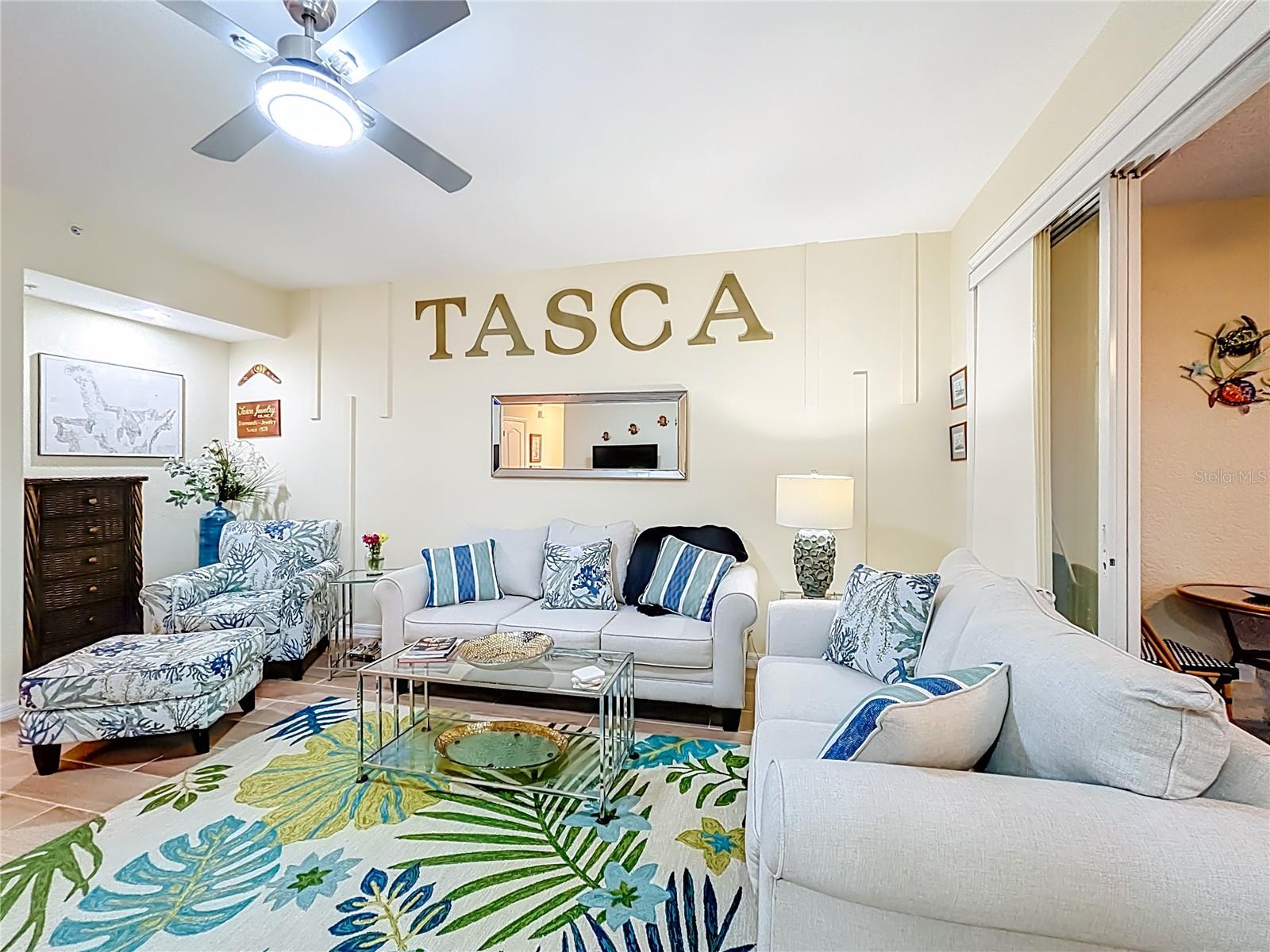 Image 7 of 39 For 960 Cooper Street 203