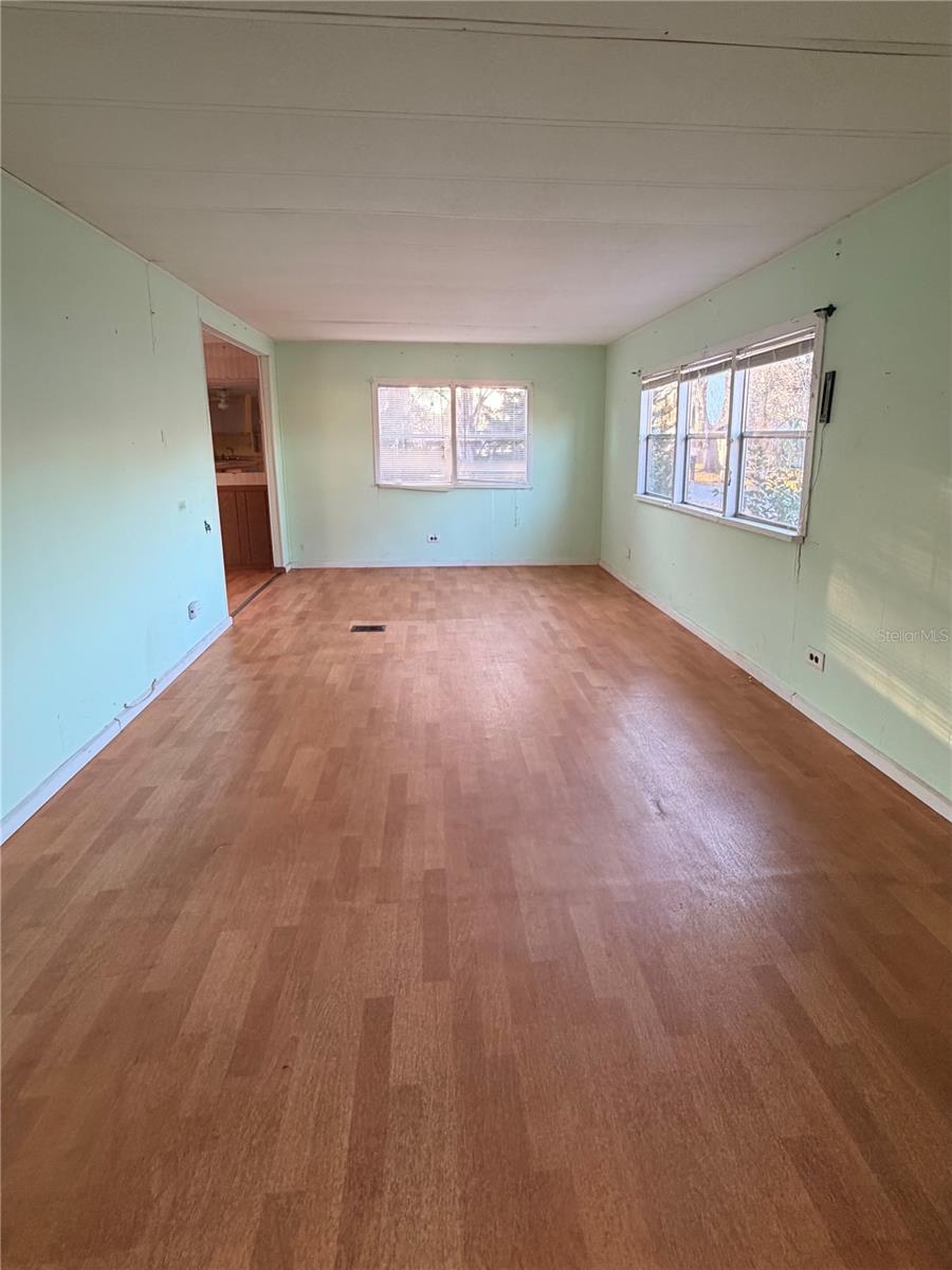 Image 13 of 22 For 10315 Pike Drive