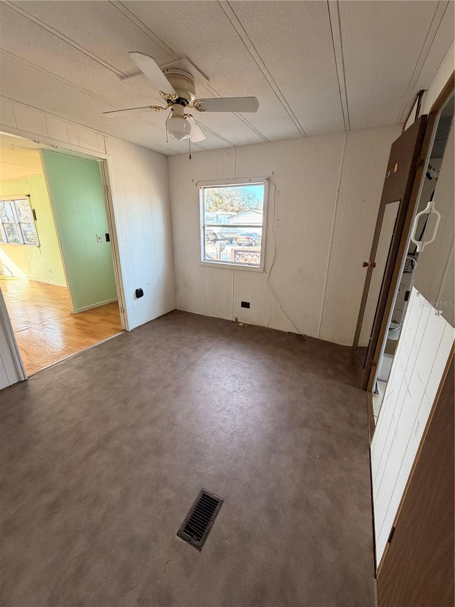 Image 16 of 22 For 10315 Pike Drive