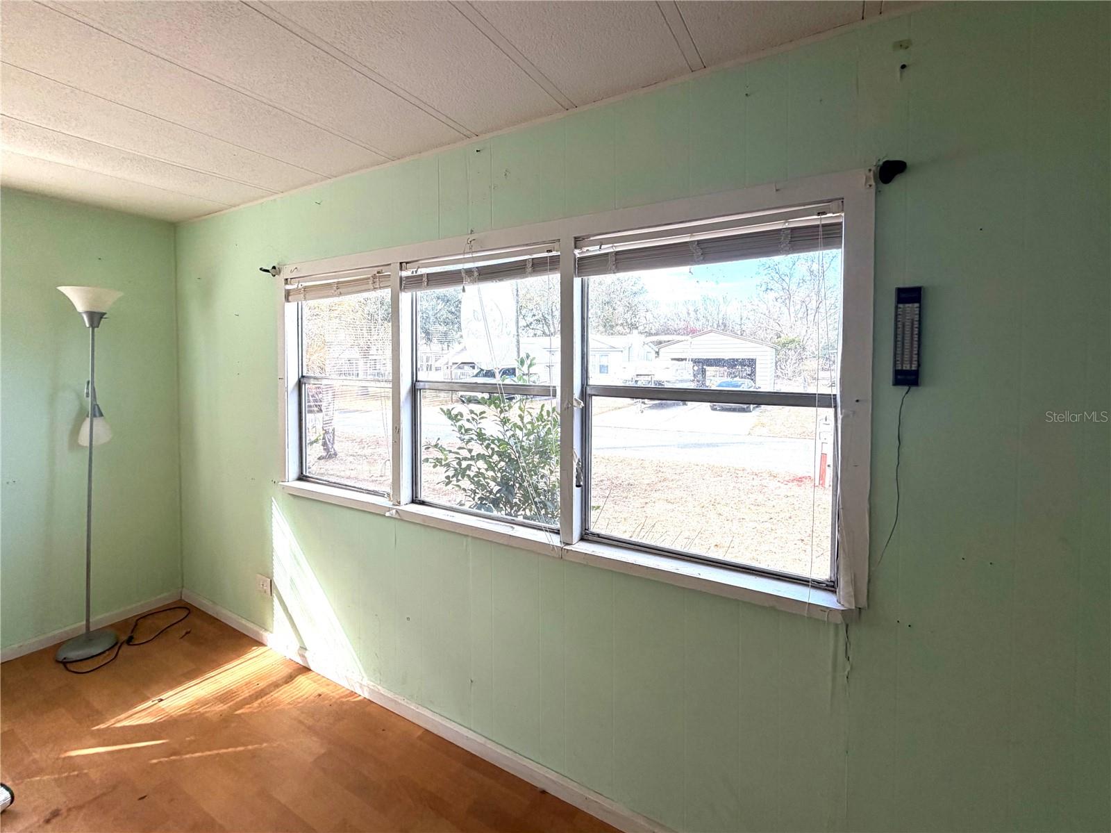 Image 17 of 22 For 10315 Pike Drive